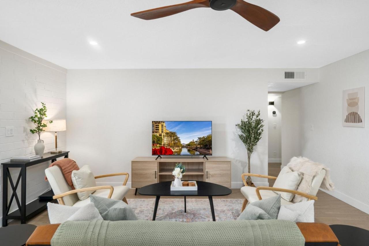 Midtown Bliss With Pool & Sports Use & Laundry & Parking Apartment *