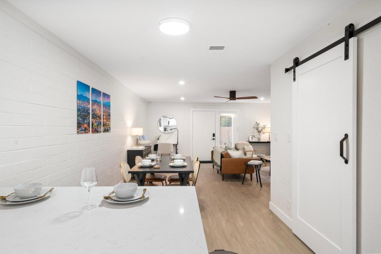 Midtown Bliss With Pool & Sports Use & Laundry & Parking * Phoenix