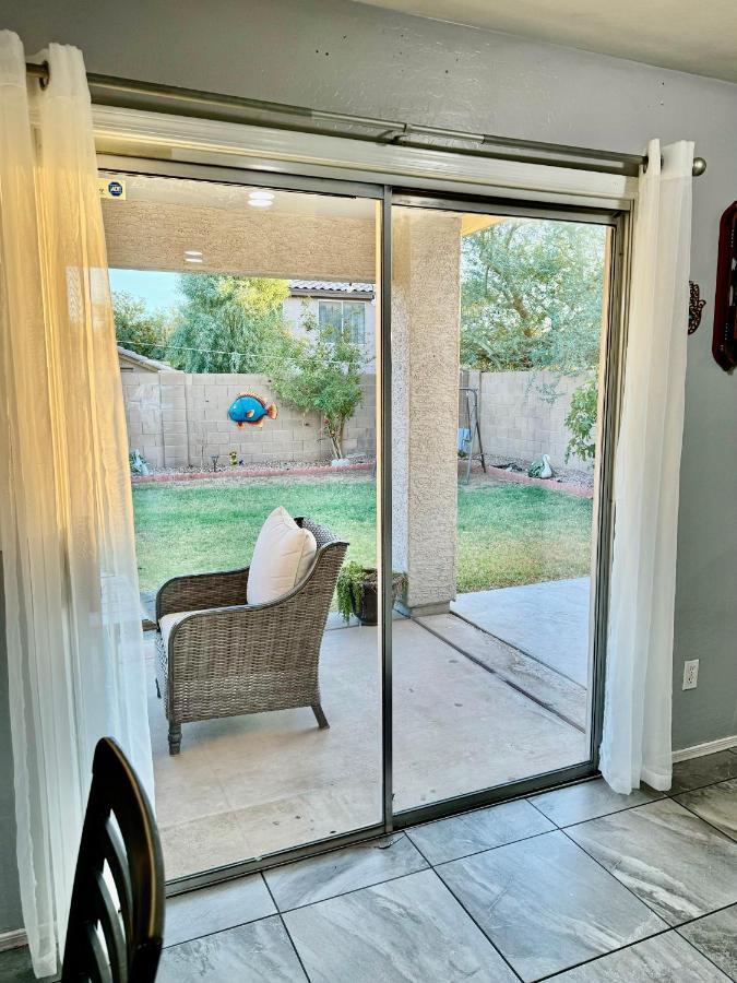 Hospedagem domiciliar West Phx Cozy King With Private Bathroom Inside A House