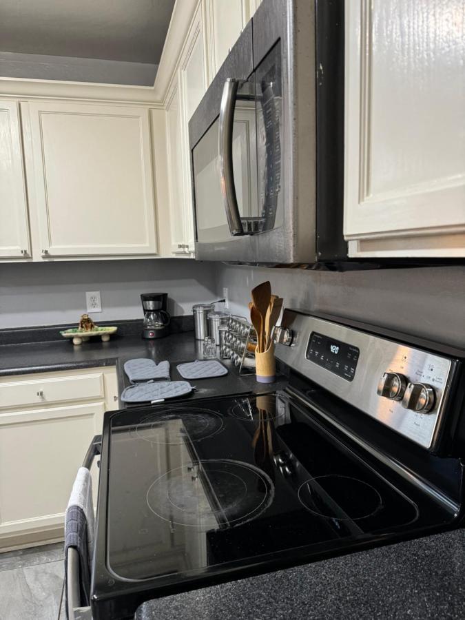 West Phx Cozy King With Private Bathroom Inside A House Hospedagem domiciliar Phoenix