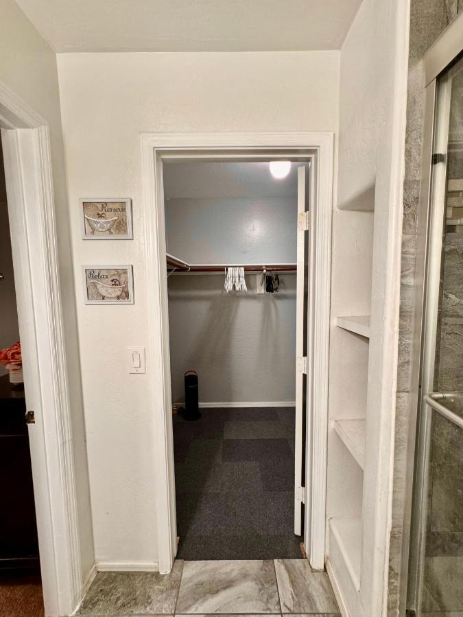 West Phx Cozy King With Private Bathroom Inside A House Hospedagem domiciliar