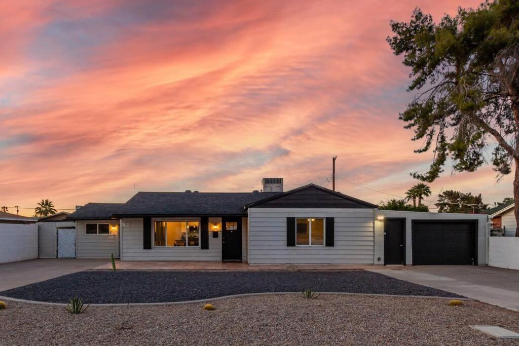 New Midtown Modern With Backyard Apartamento