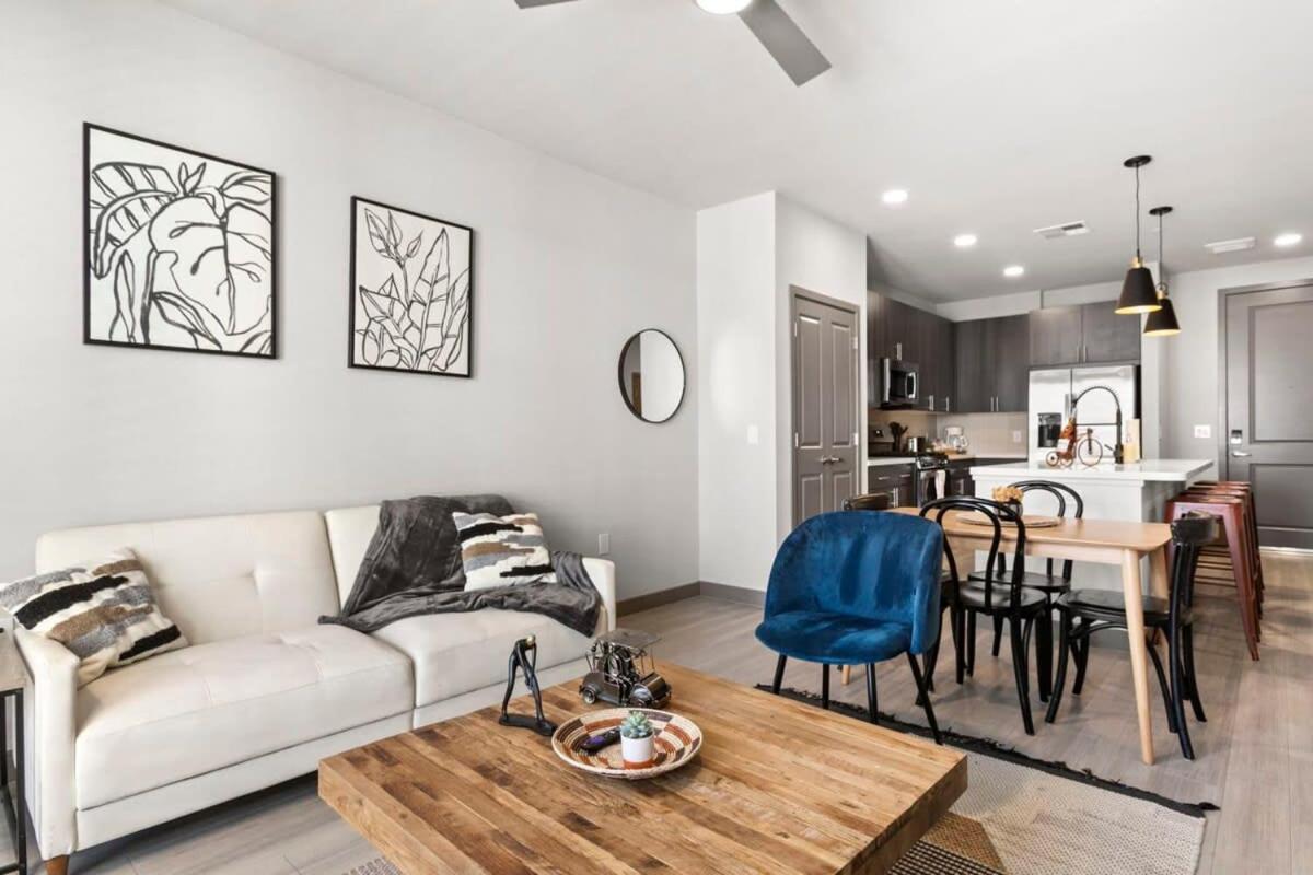 Cozysuites Phx Roro Gym, Pool, Pets, Parking! #10