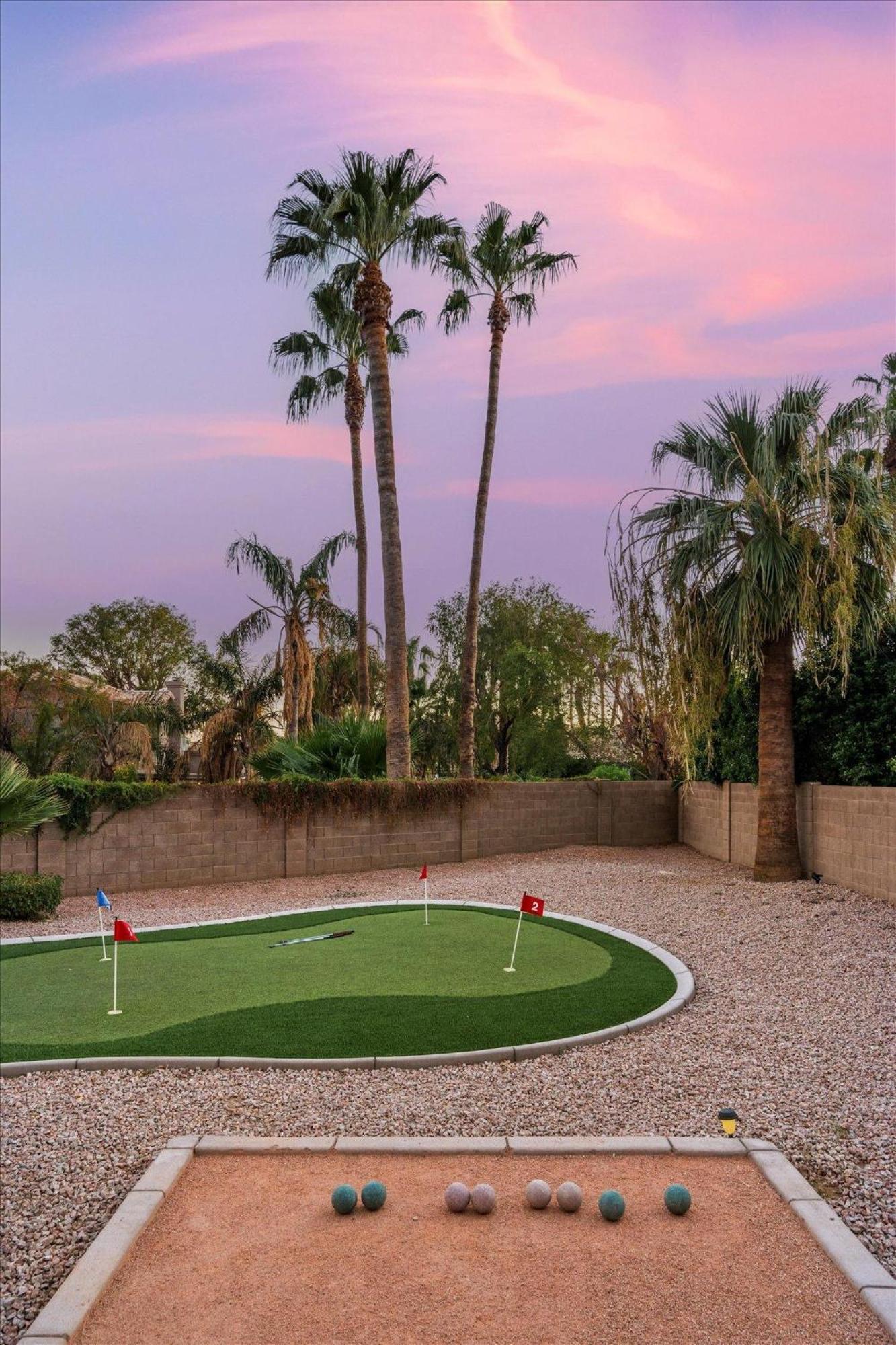 Paradise Palms *