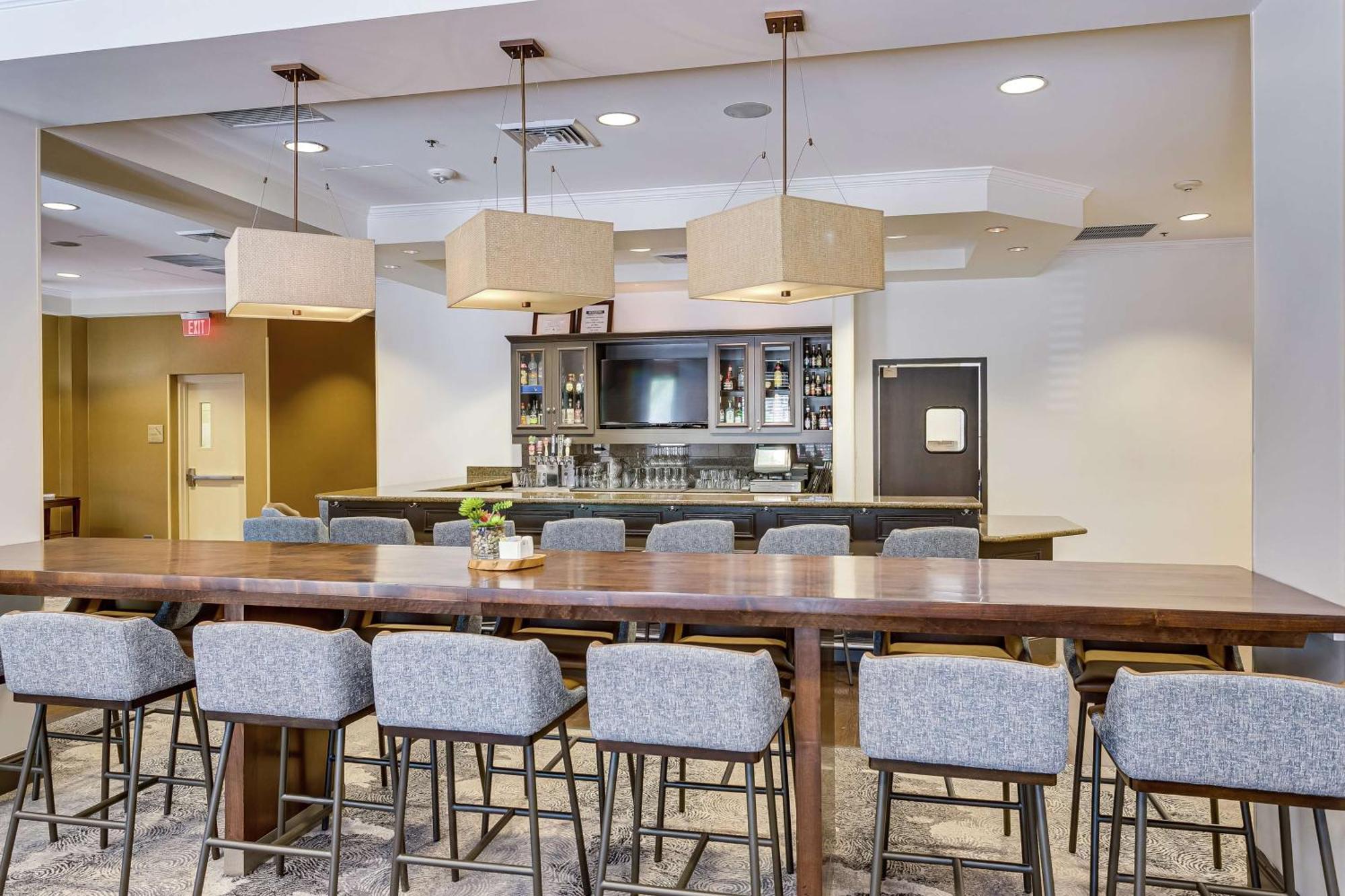 Hotel Hilton Garden Airport North 3*