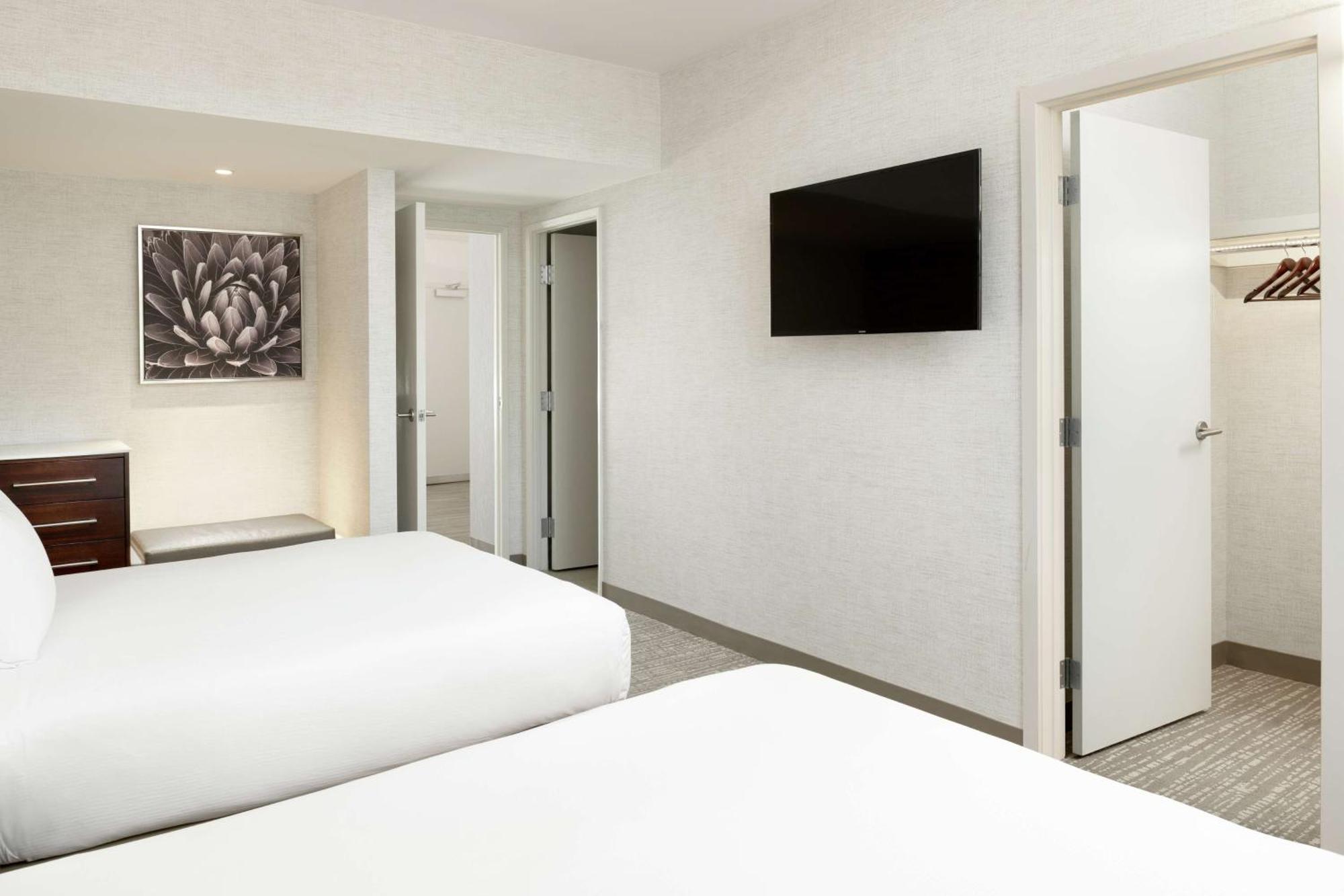 Doubletree By Hilton Hotel