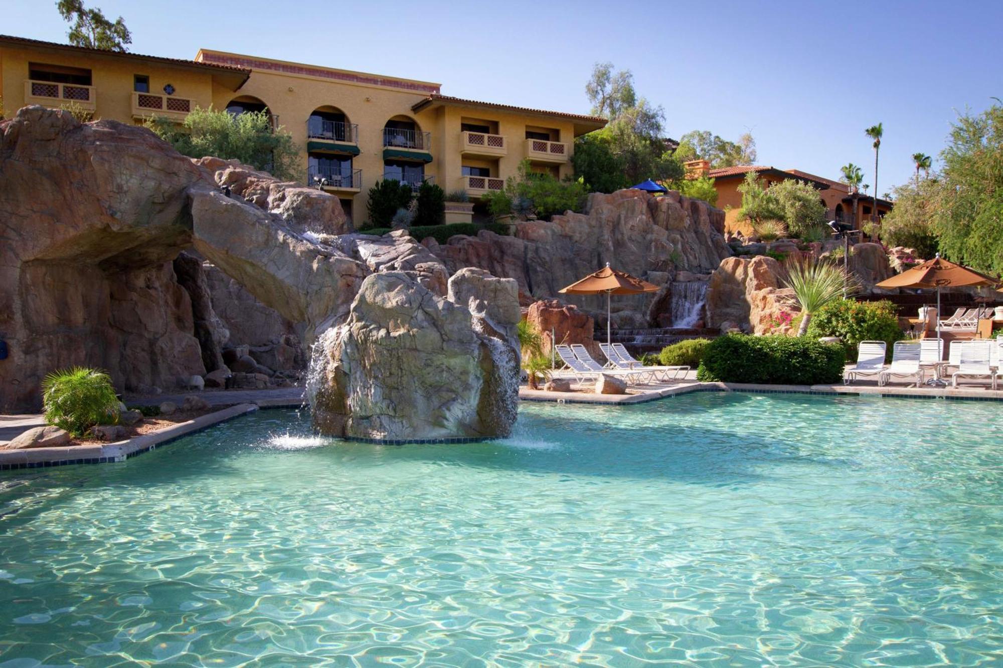Hilton Tapatio Cliffs Resort 3*