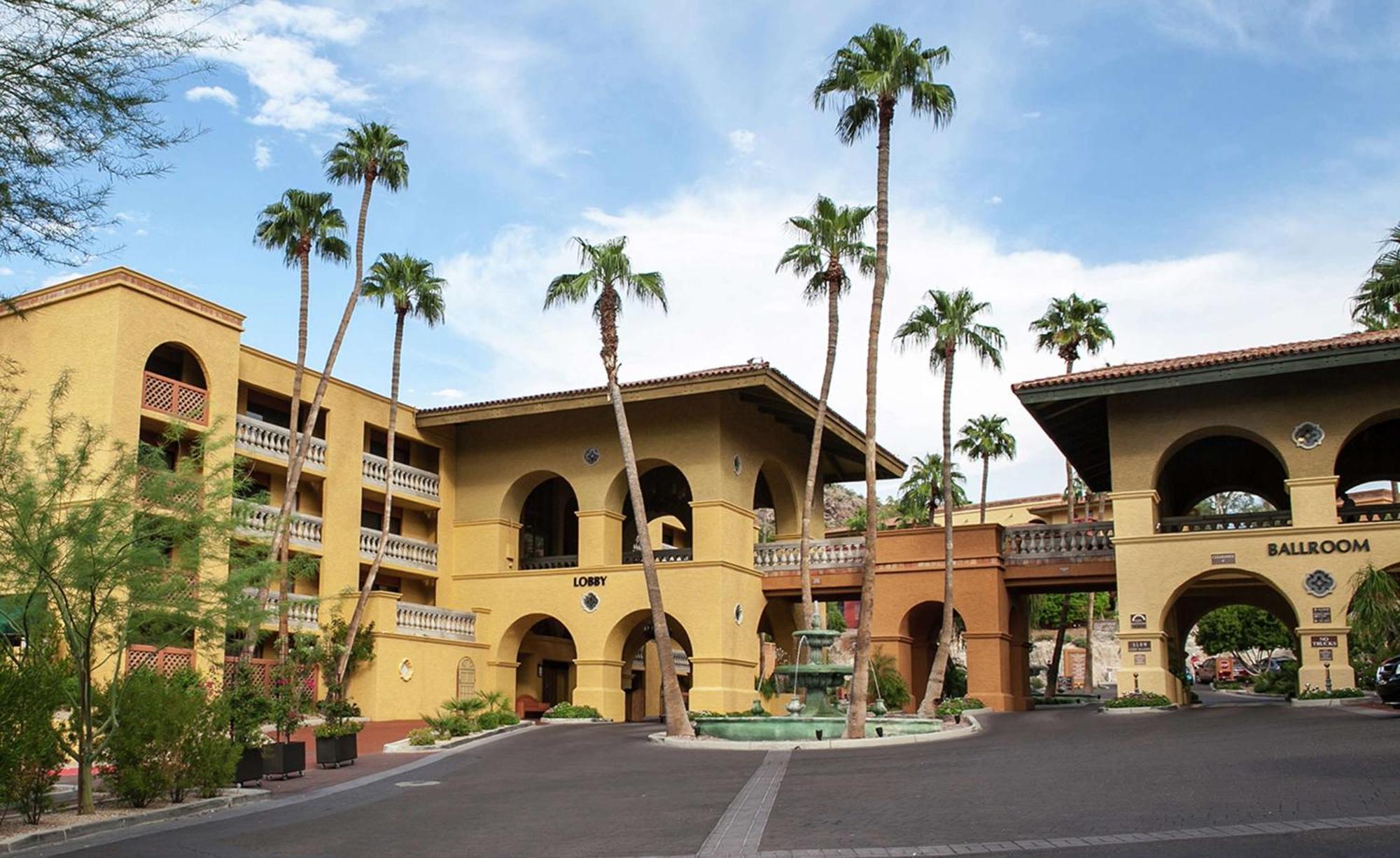 Hilton Tapatio Cliffs 3*