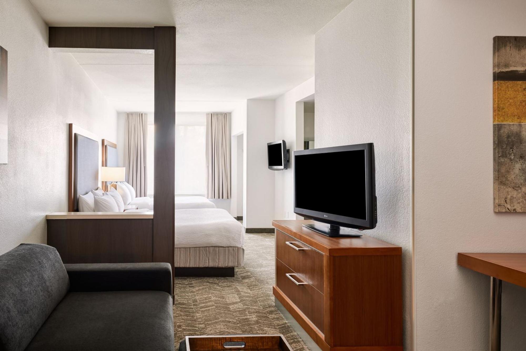 Springhill Downtown 3*