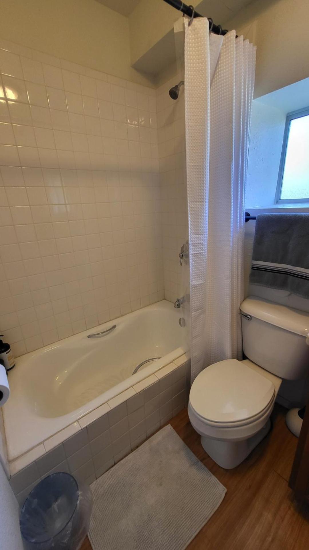 U5 - Welcoming 2-story 2 Bedroom & 2 Ba In Dt Phx With Pkg Apartamento