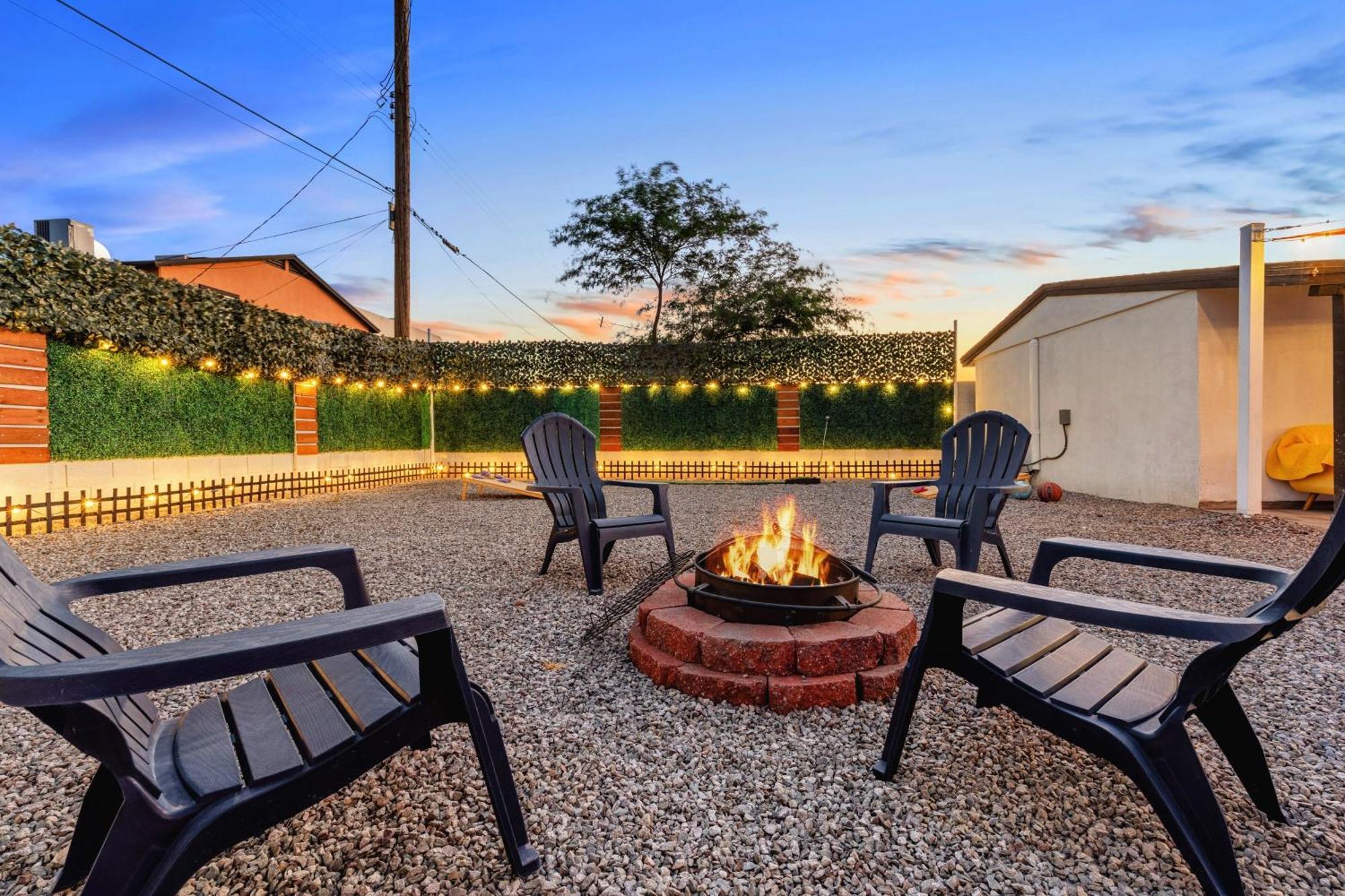 Holiday home Retreat - 2 Bedroom With King-size Bed - 3 Smart Tvs - 10 Min From Airp - Unit A