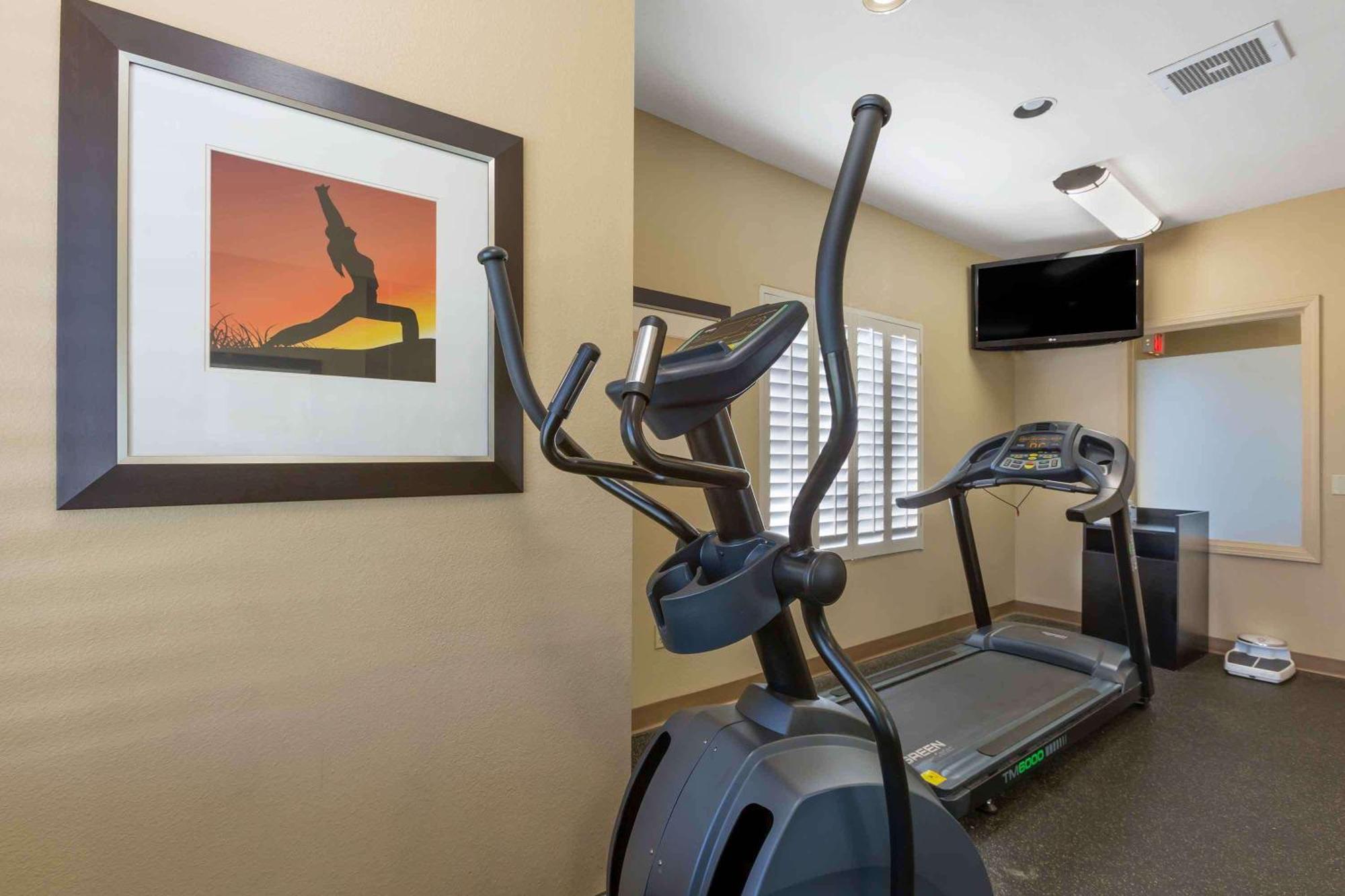 Extended America - - Chandler - E Chandler Blvd Hotel 2*