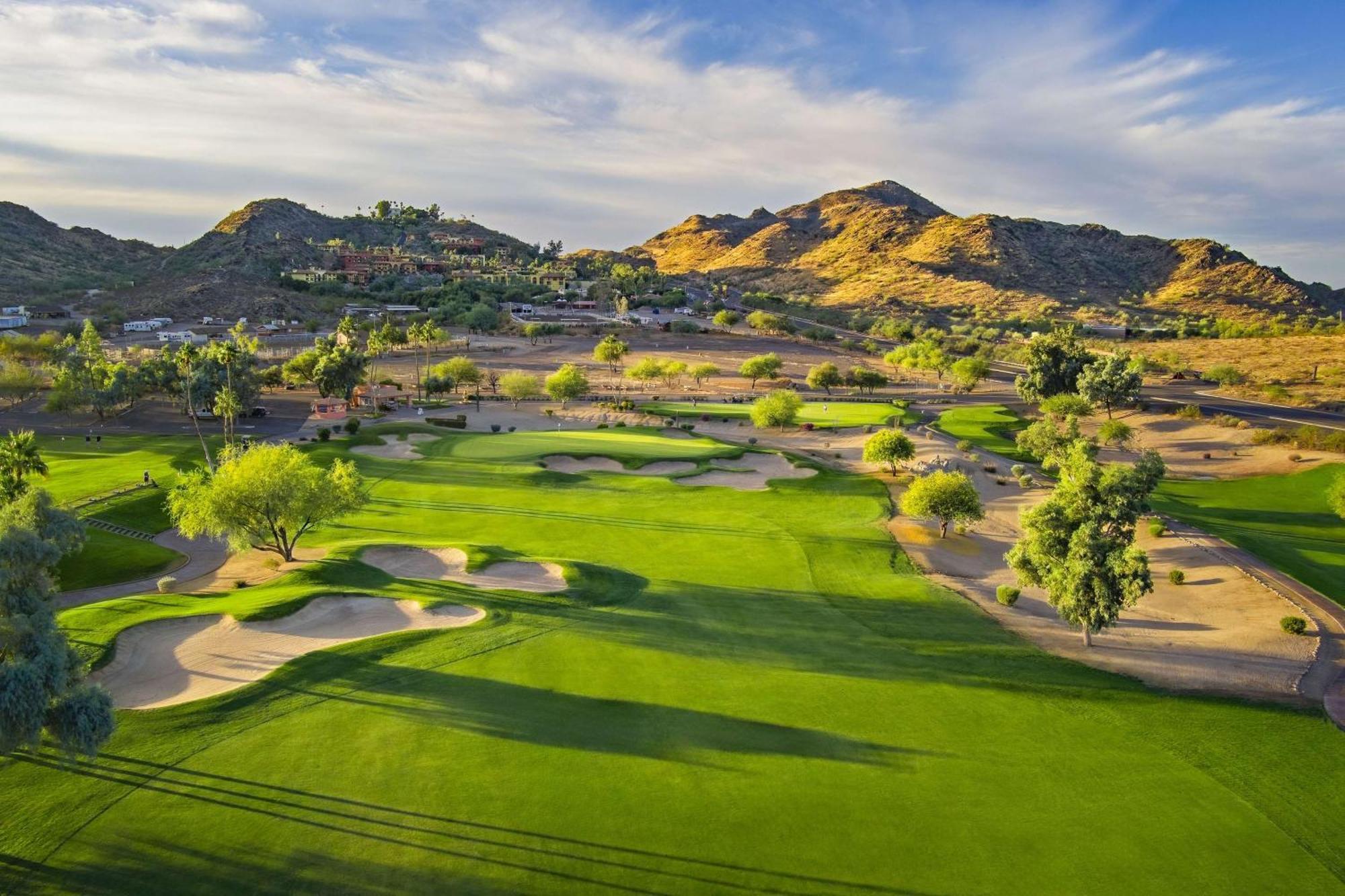 Resort Hilton Tapatio Cliffs 3*