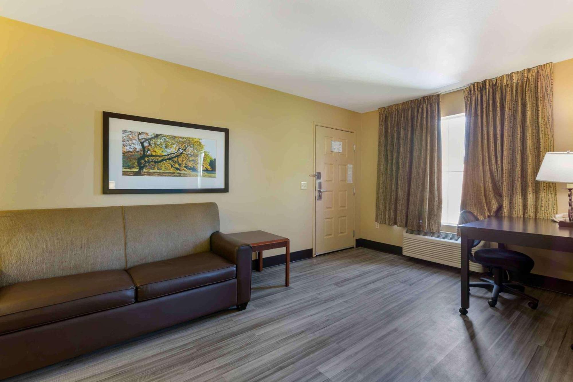 Hotel Extended America - - Chandler - E Chandler Blvd 2*