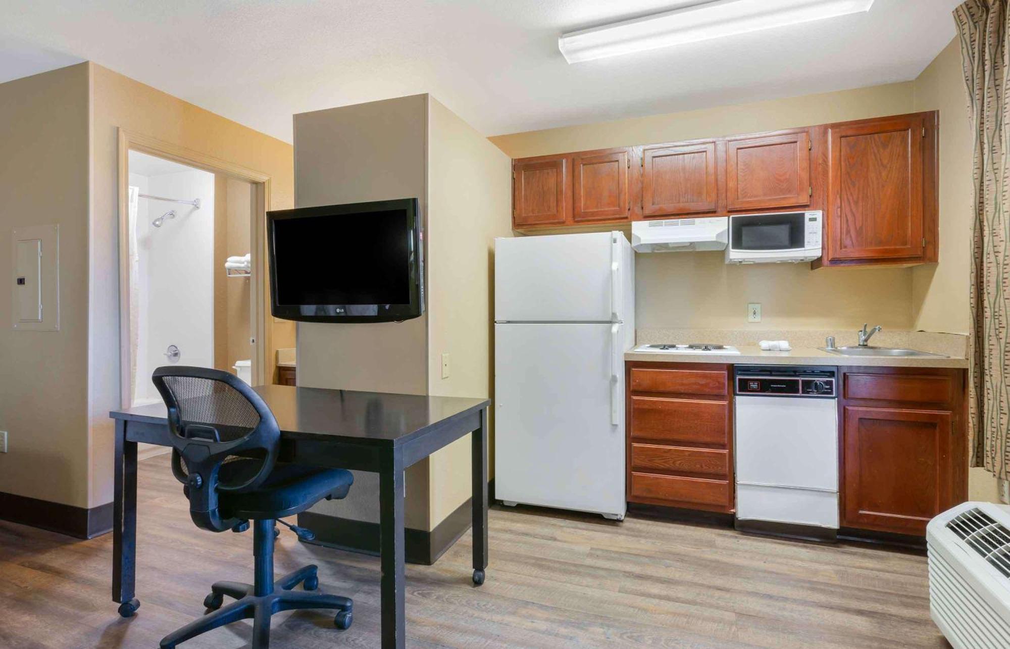 Extended America - - Chandler - E Chandler Blvd Hotel 2*