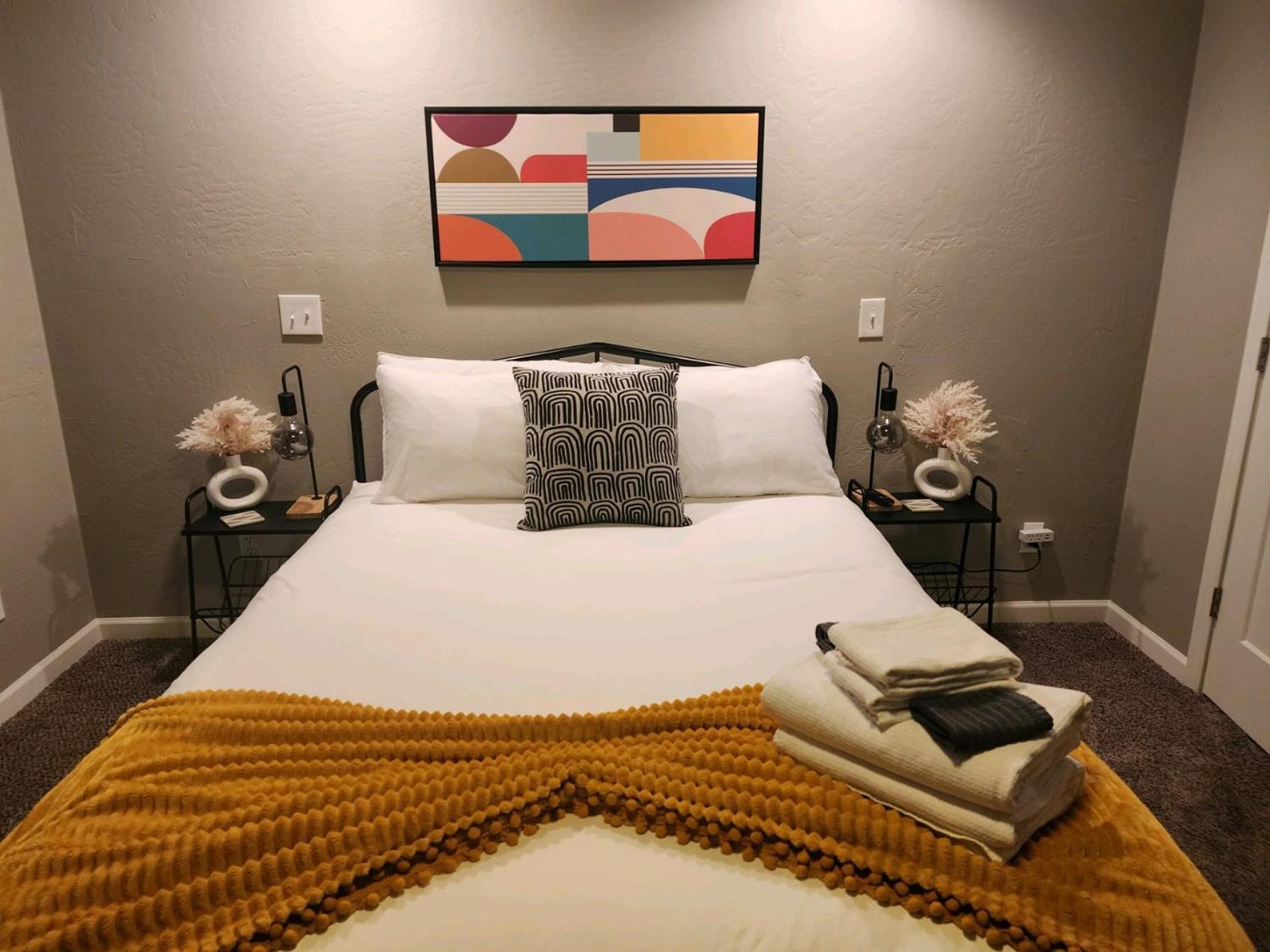 Modern Art House In Midtown, Pet Friendly Casa de férias Phoenix
