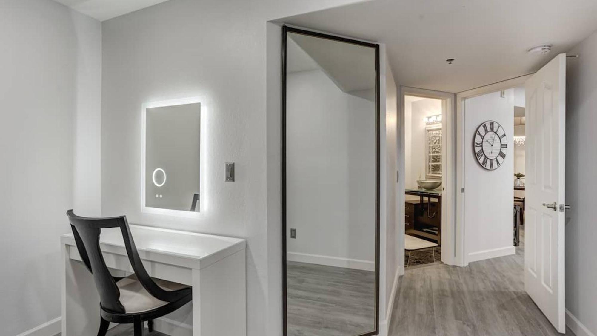 Comfort And Style In The Biltmore Area! Holiday home *