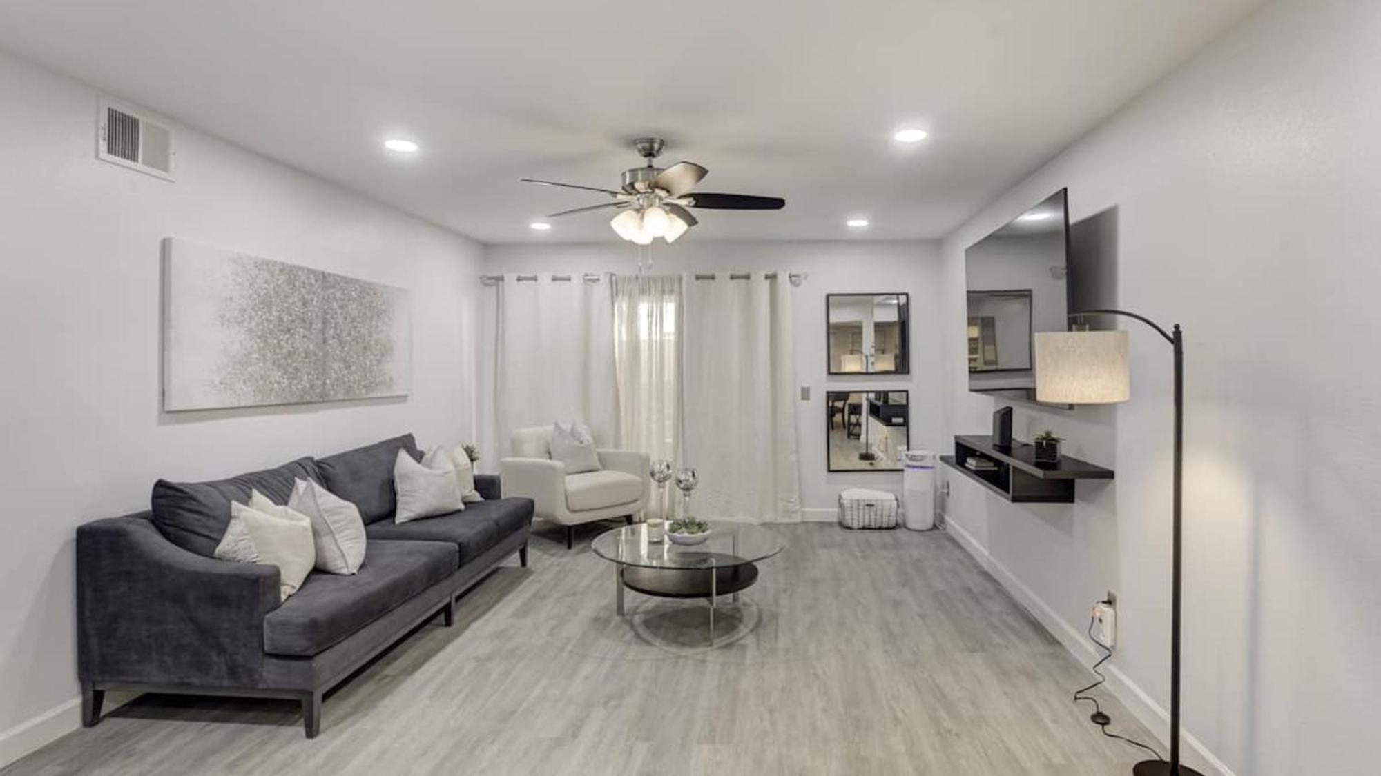 Holiday home Comfort And Style In The Biltmore Area! *