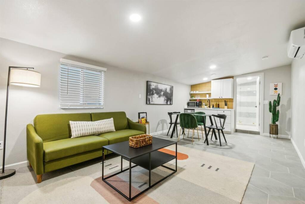 Apartment Mid-century Modern Casita Phoenix