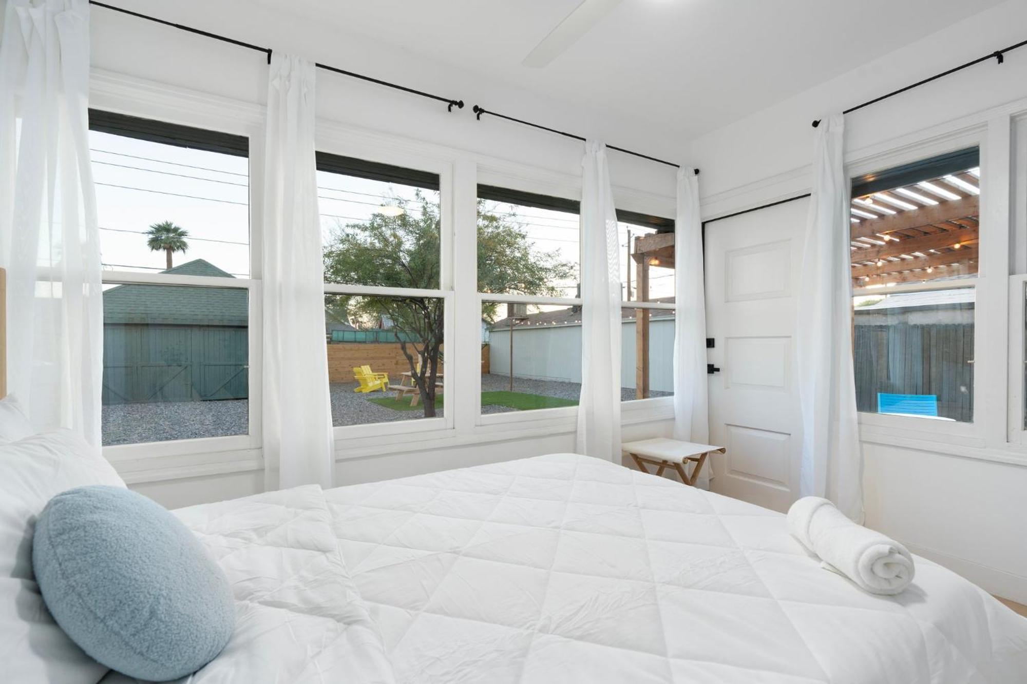 Charming - Storybook Style - Near Downtown Phoenix! Phoenix