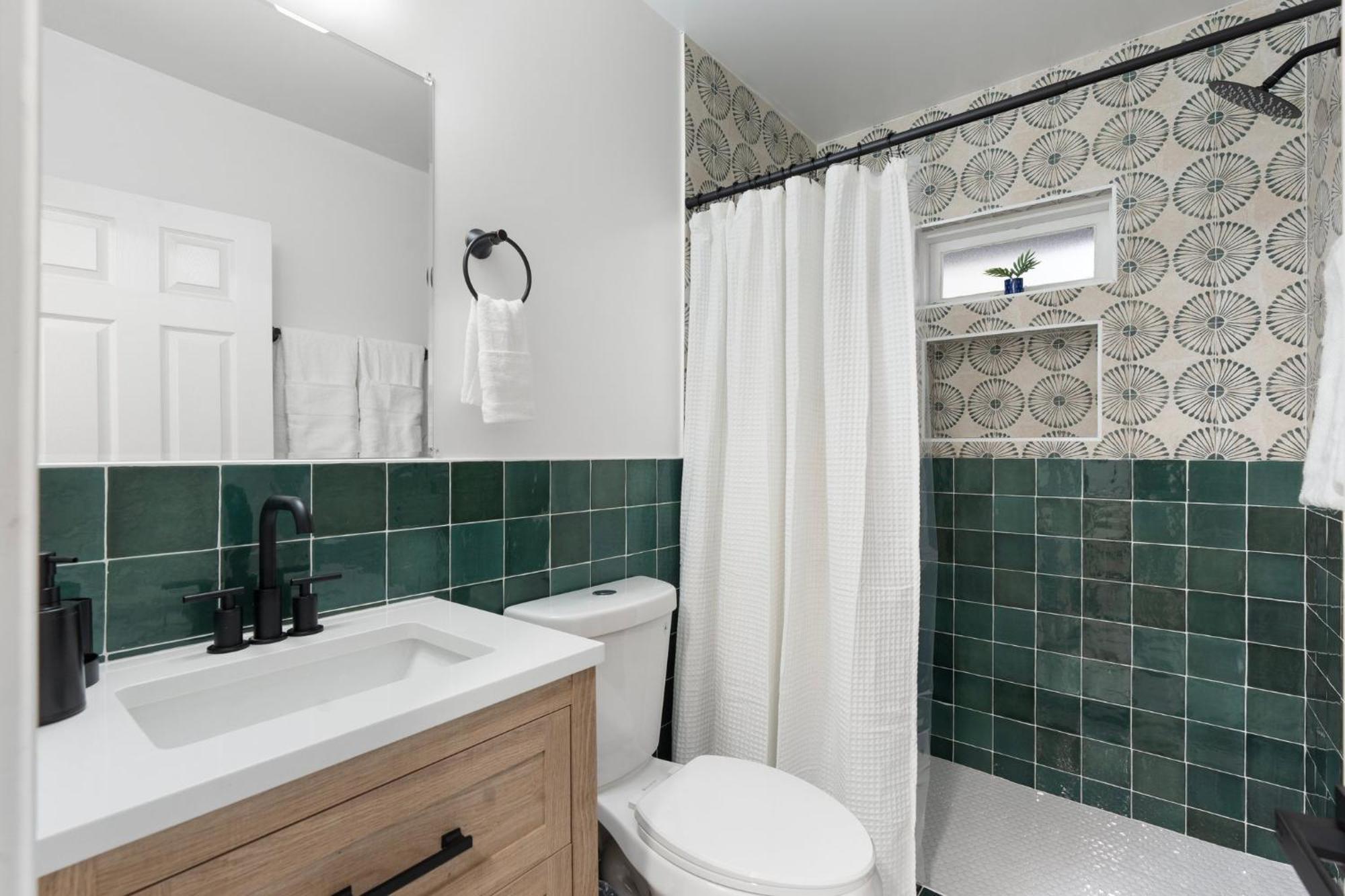 Casa de férias Charming - Storybook Style - Near Downtown Phoenix! *