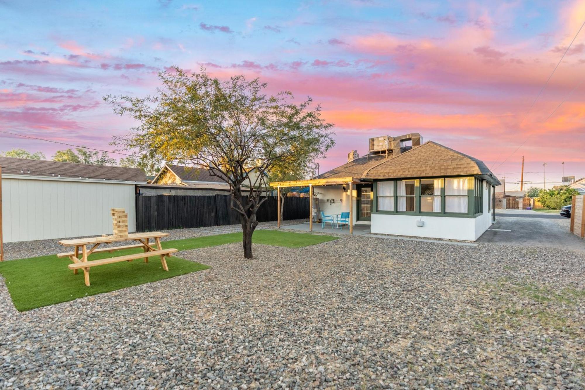 Casa de férias Charming - Storybook Style - Near Downtown Phoenix!