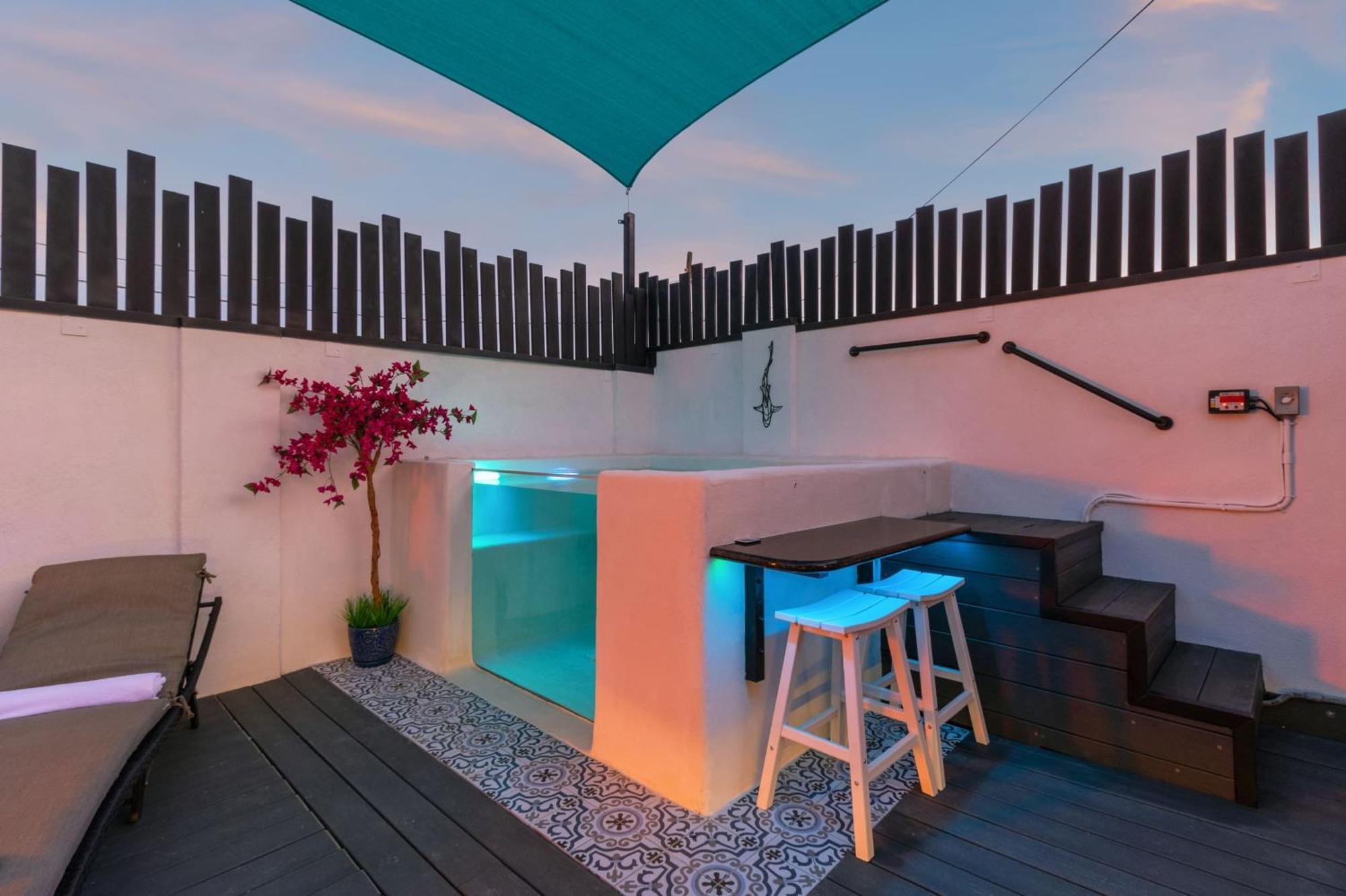 Luxury Downtown With