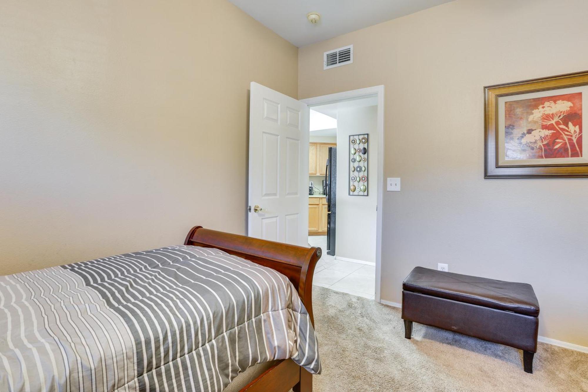 Bright - 3 Mi To State Farm Stadium! Apartment *