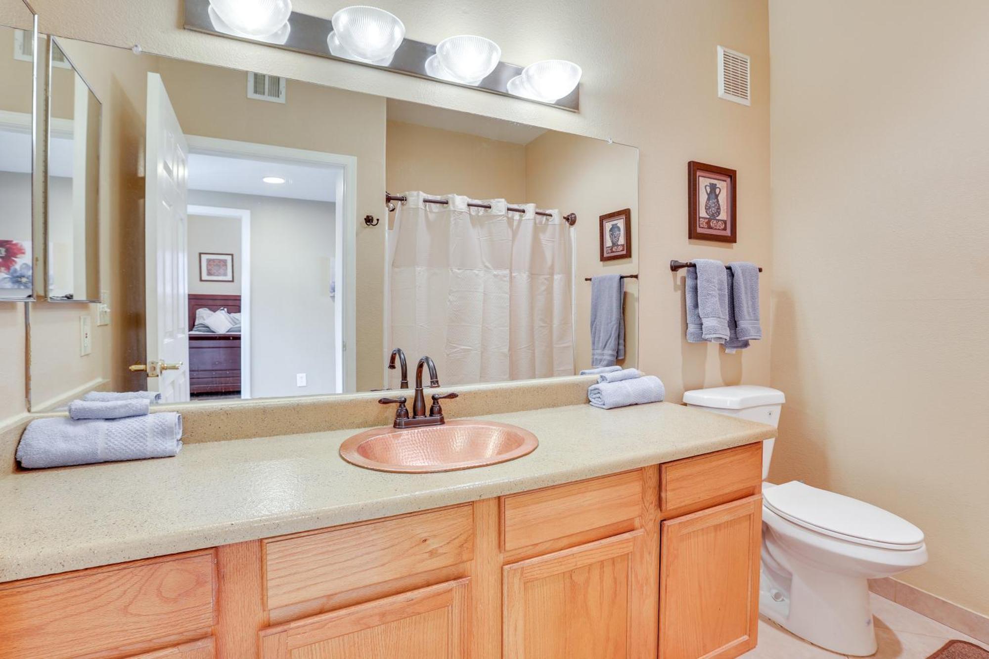 Bright - 3 Mi To State Farm Stadium! Apartment *