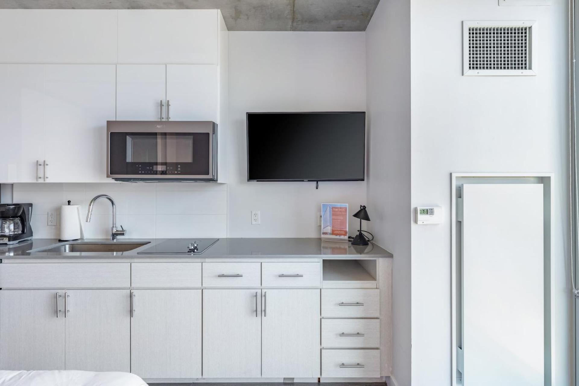 Modern Downtown Apartments At Kenect Phoenix *