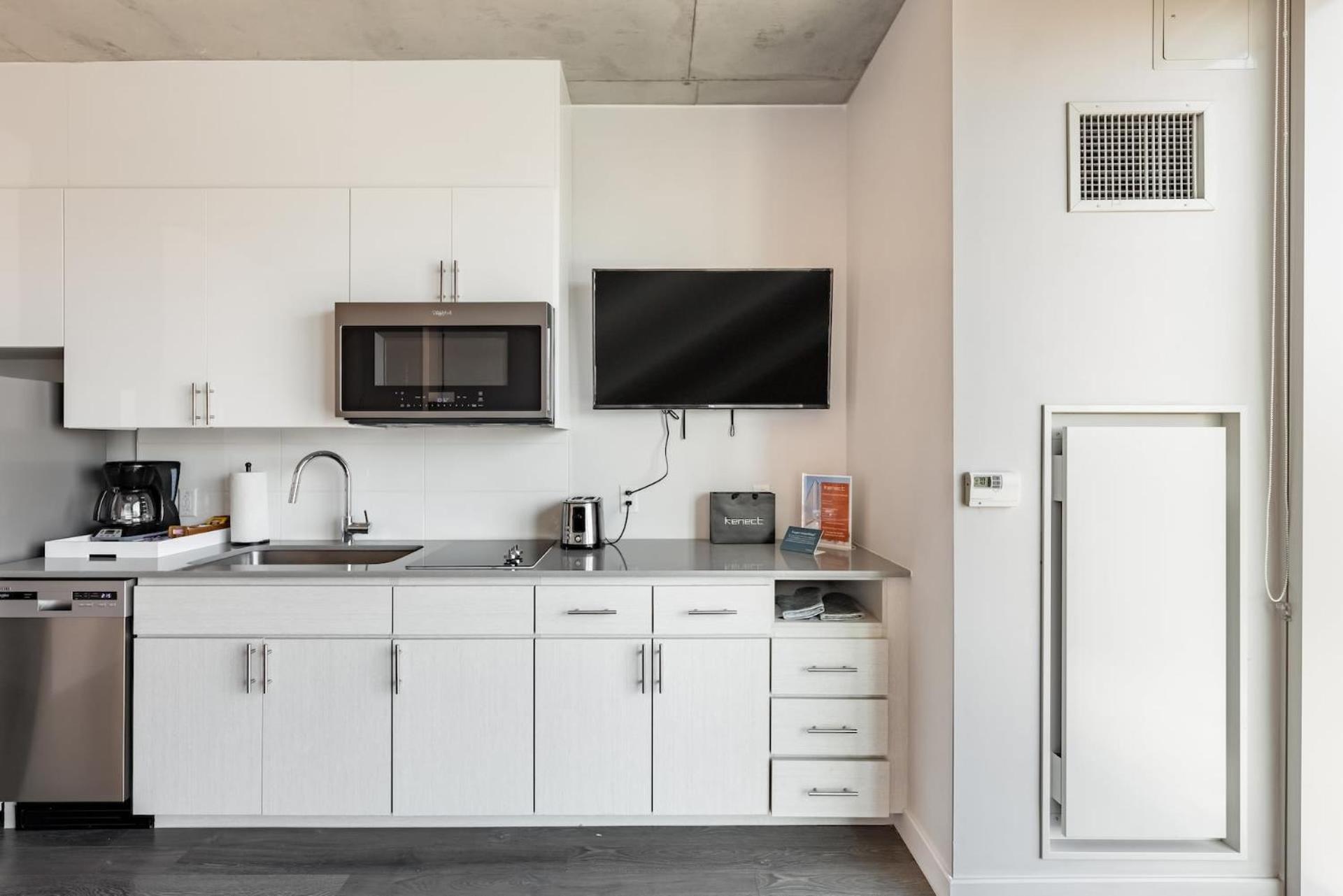 Modern Downtown Apartments At Kenect Phoenix Aparthotel