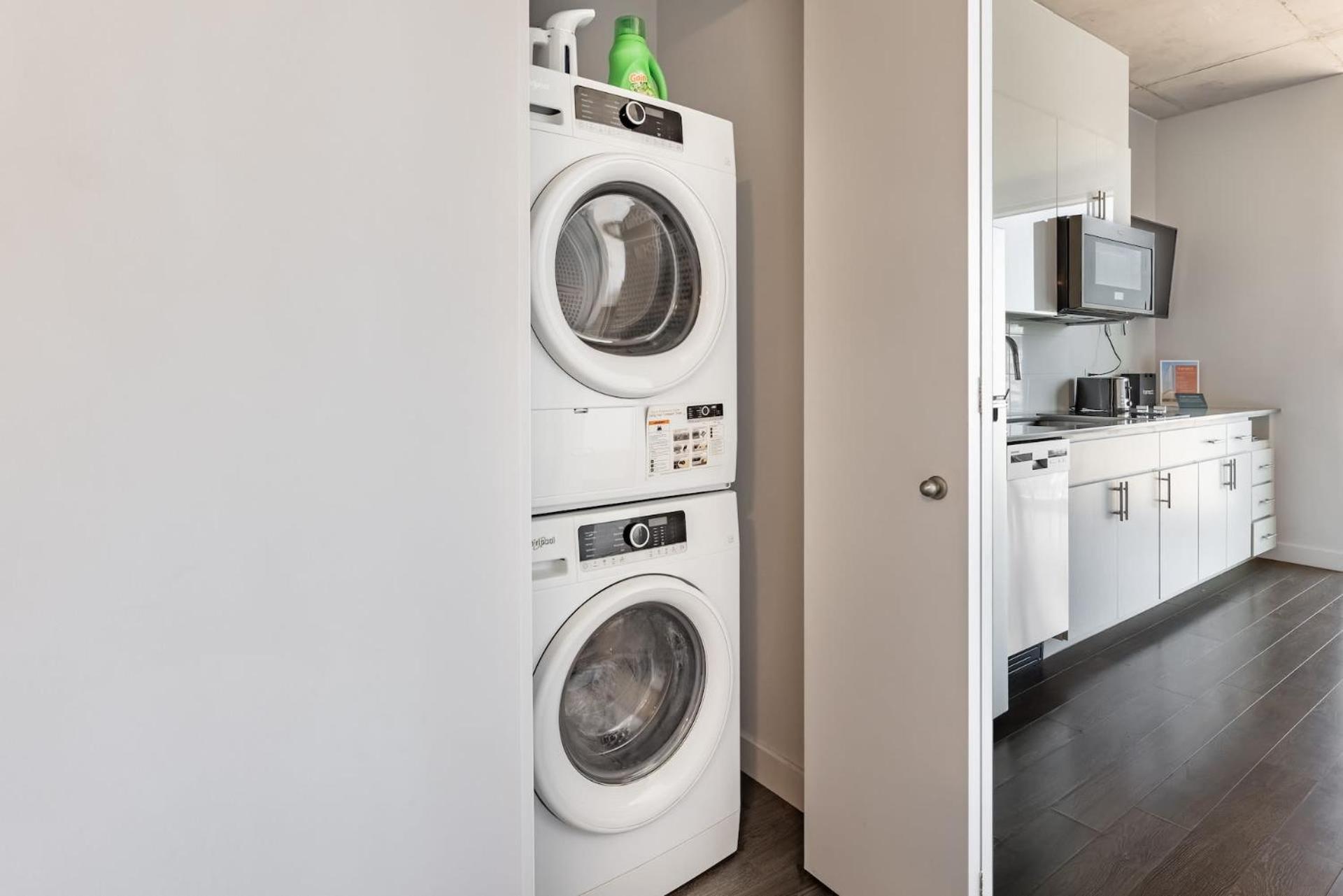 Aparthotel Modern Downtown Apartments At Kenect Phoenix