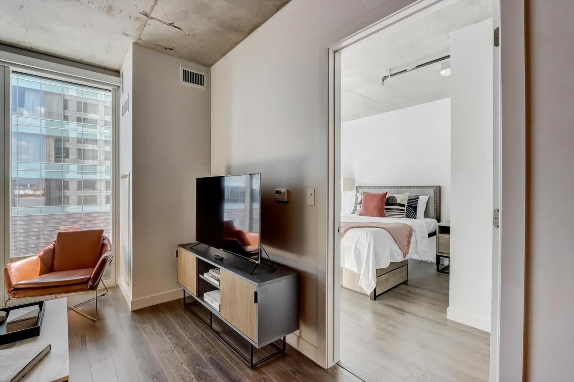 Modern Downtown Apartments At Kenect Phoenix