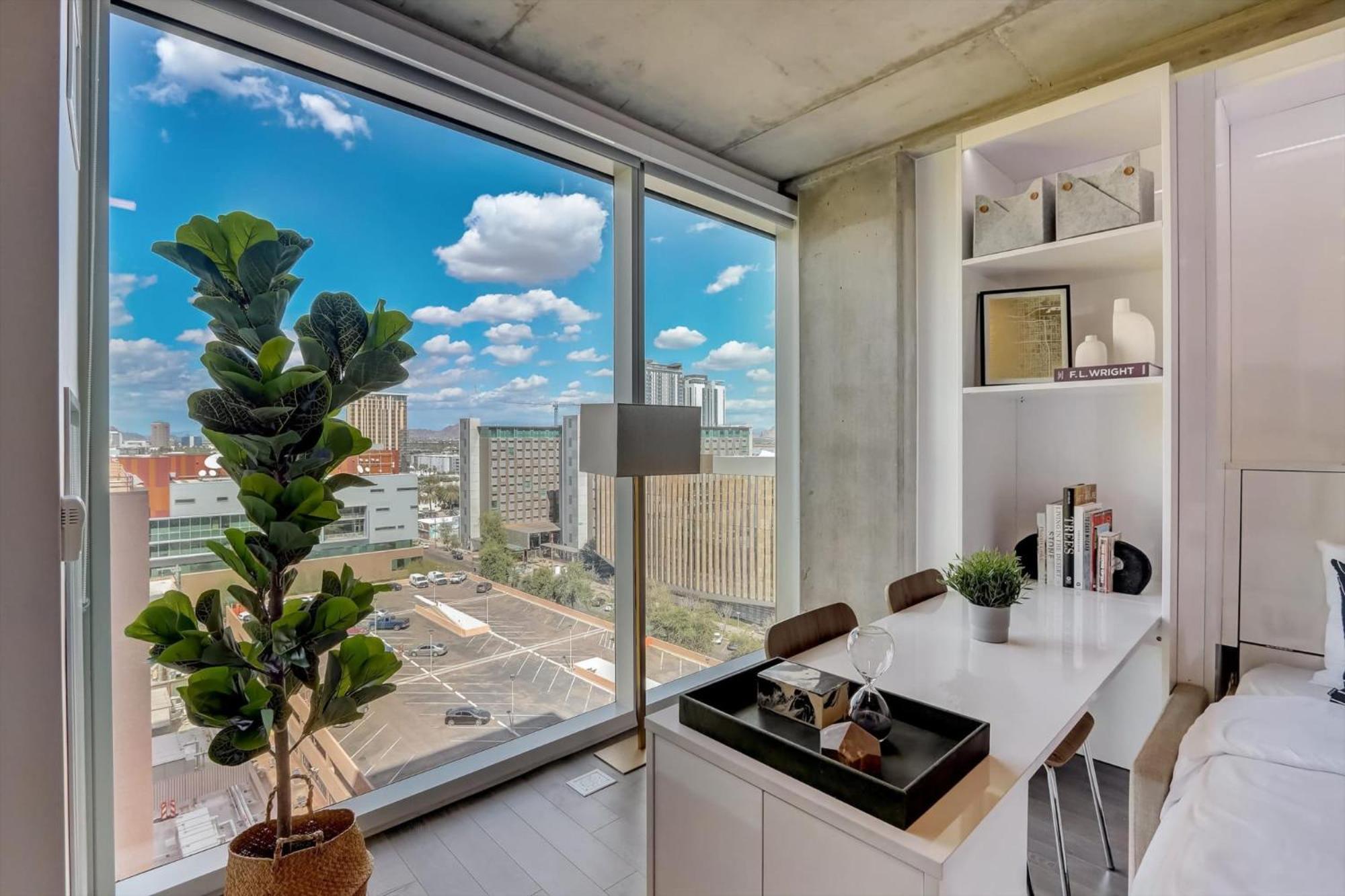 Modern Downtown Apartments At Kenect Phoenix Aparthotel