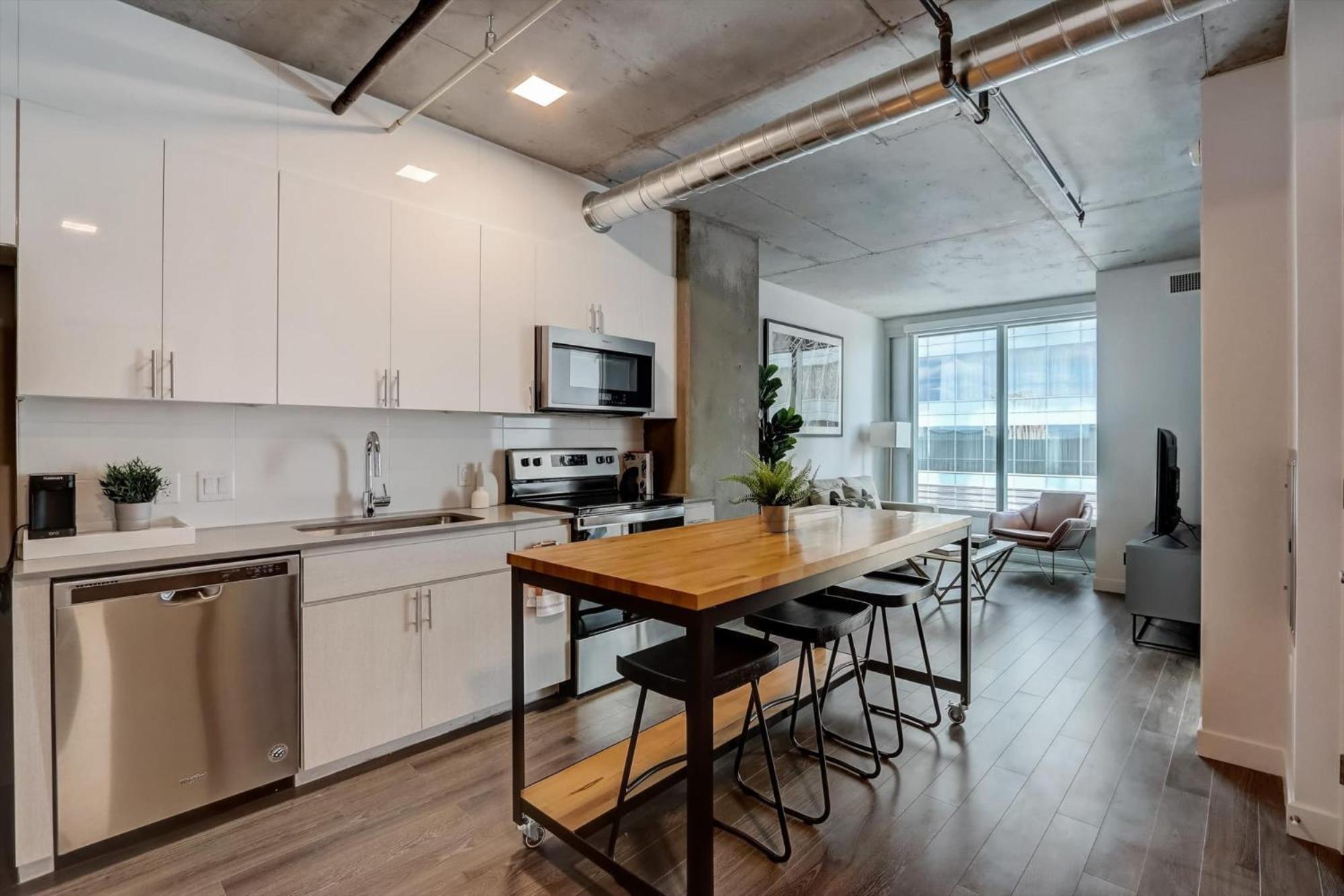 Modern Downtown Apartments At Kenect Phoenix *