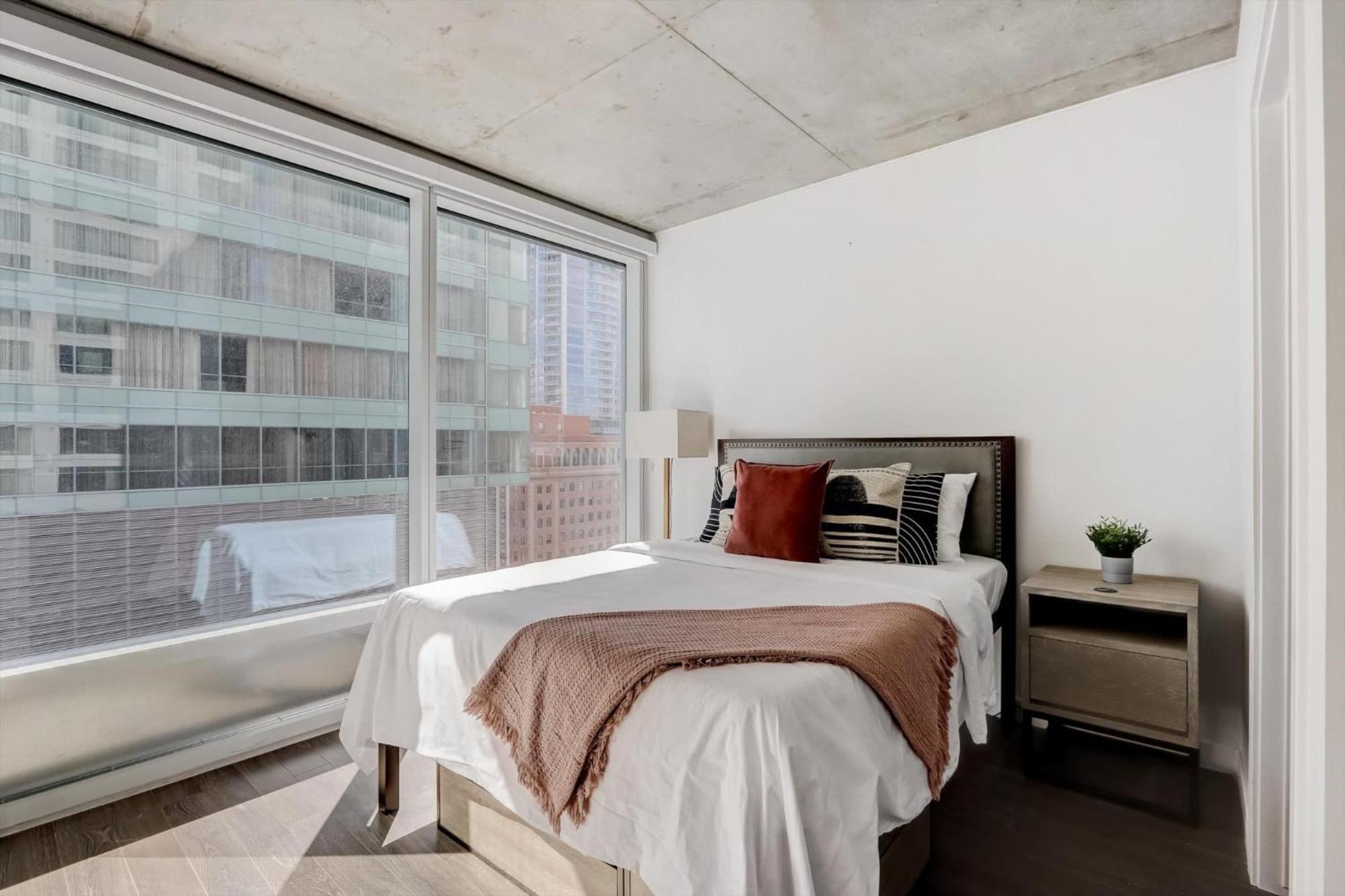 Modern Downtown Apartments At Kenect Phoenix