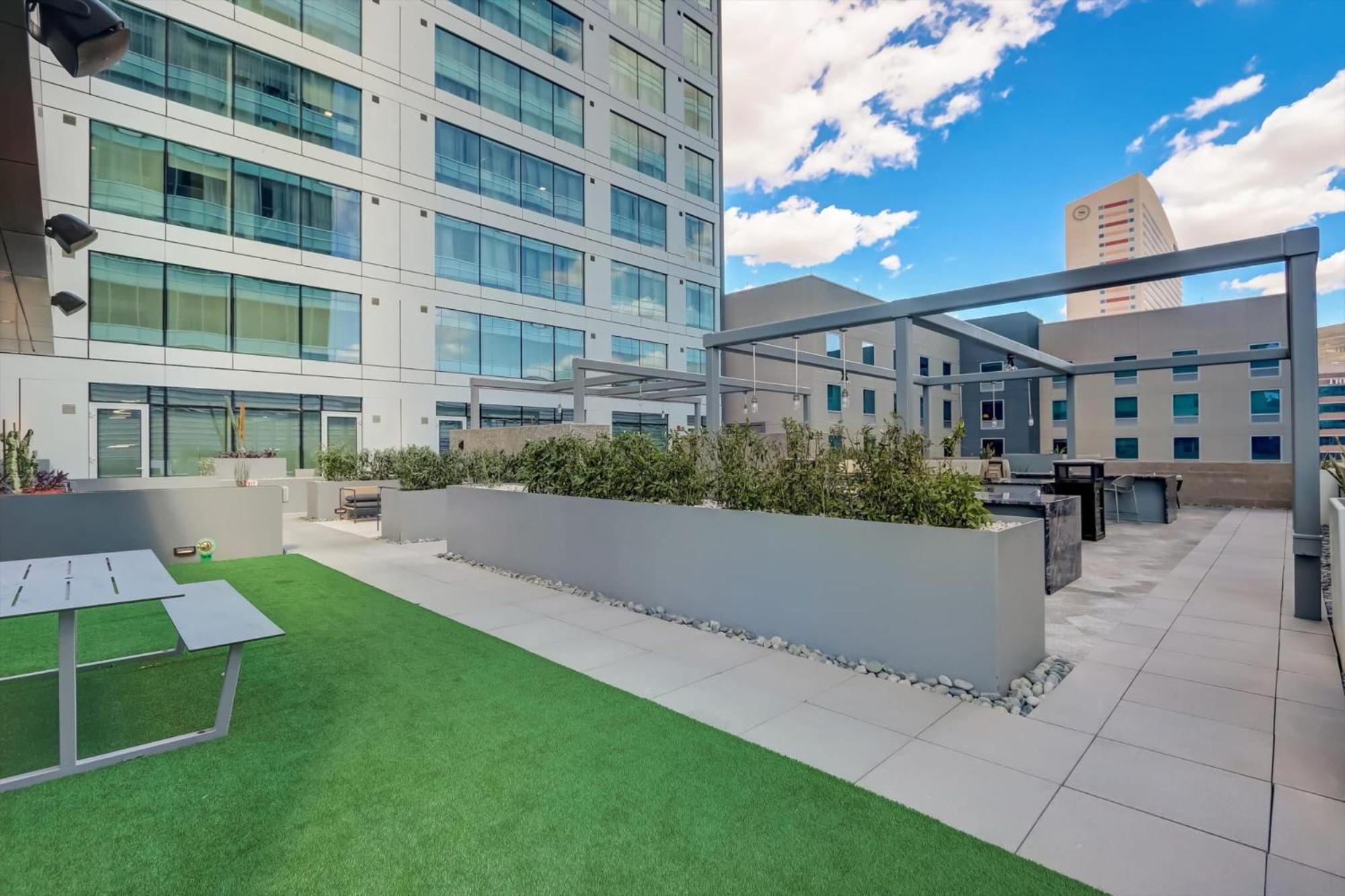 Modern Downtown Apartments At Kenect Phoenix Phoenix