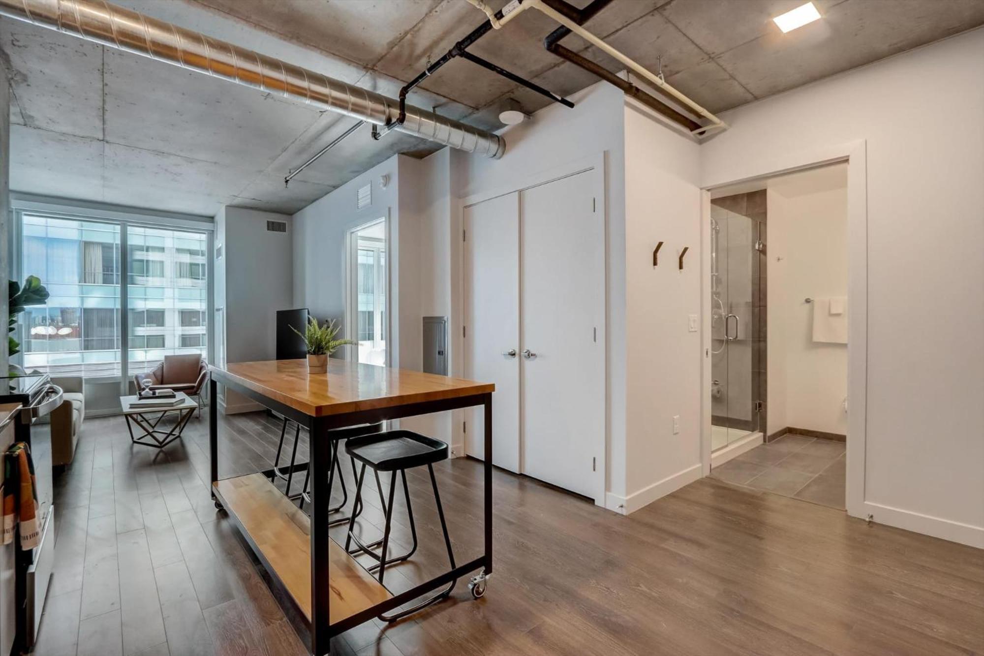 Modern Downtown Apartments At Kenect Phoenix Aparthotel