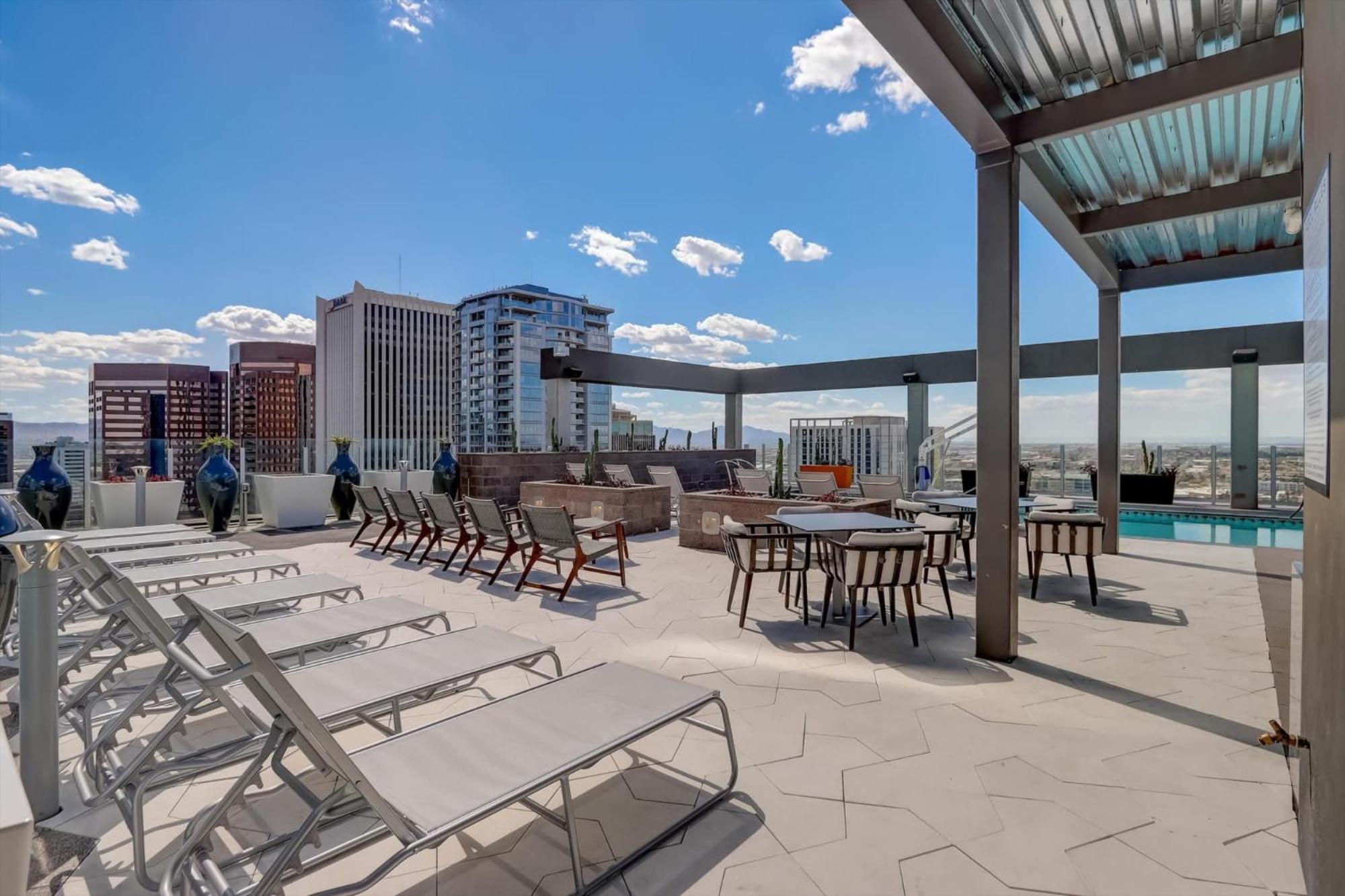 Modern Downtown Apartments At Kenect Phoenix *