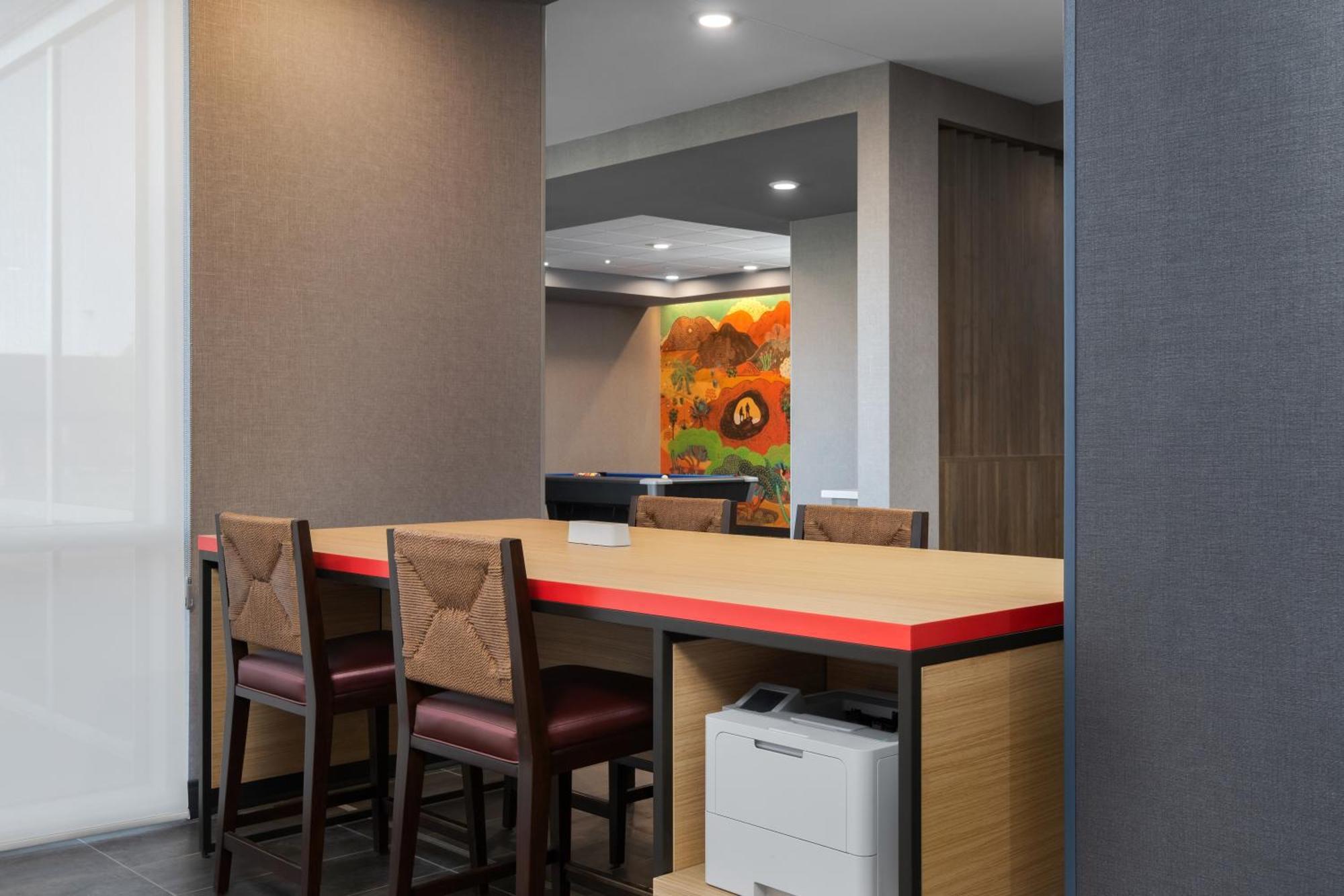 Home2 By Hilton Midtown 3*