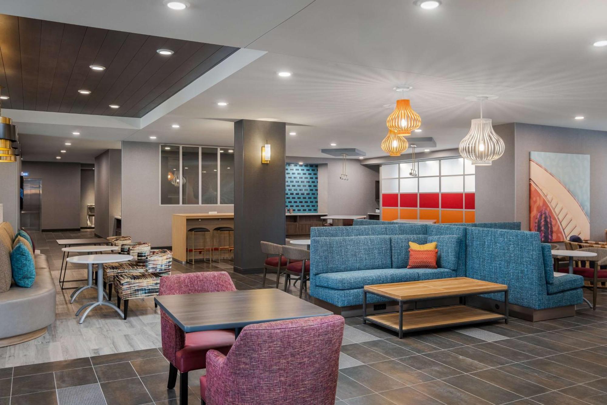 Home2 By Hilton Midtown Hotel Phoenix