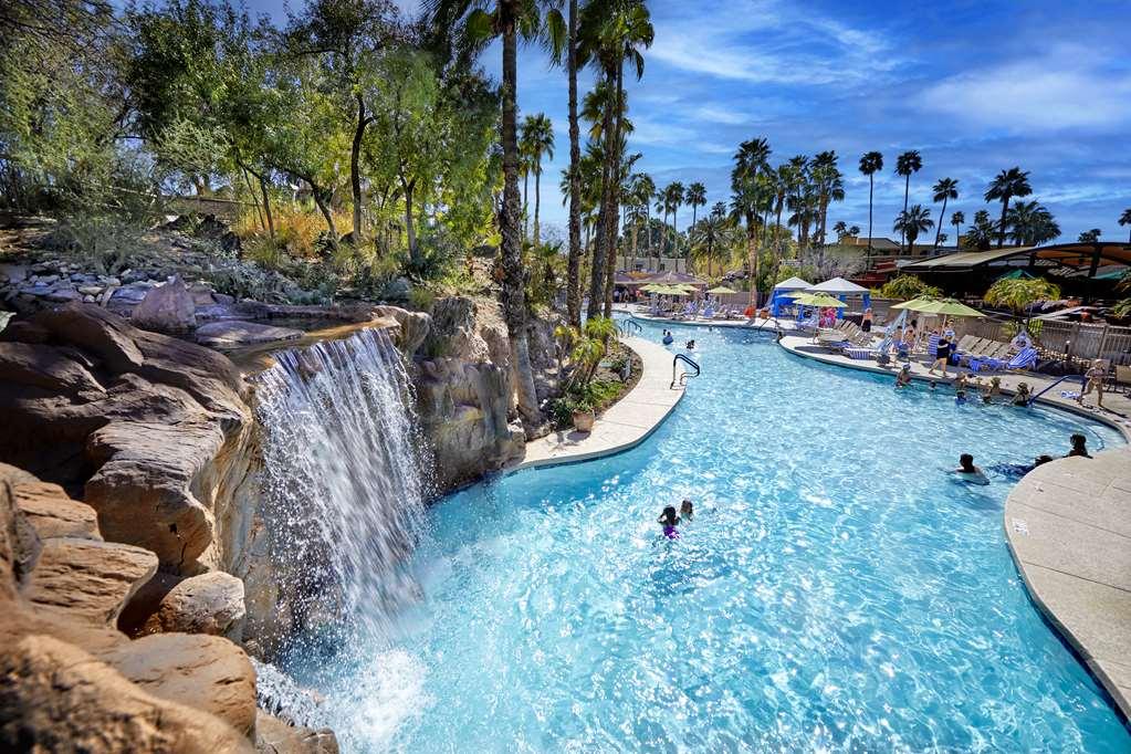 Hilton At The Peak 4*