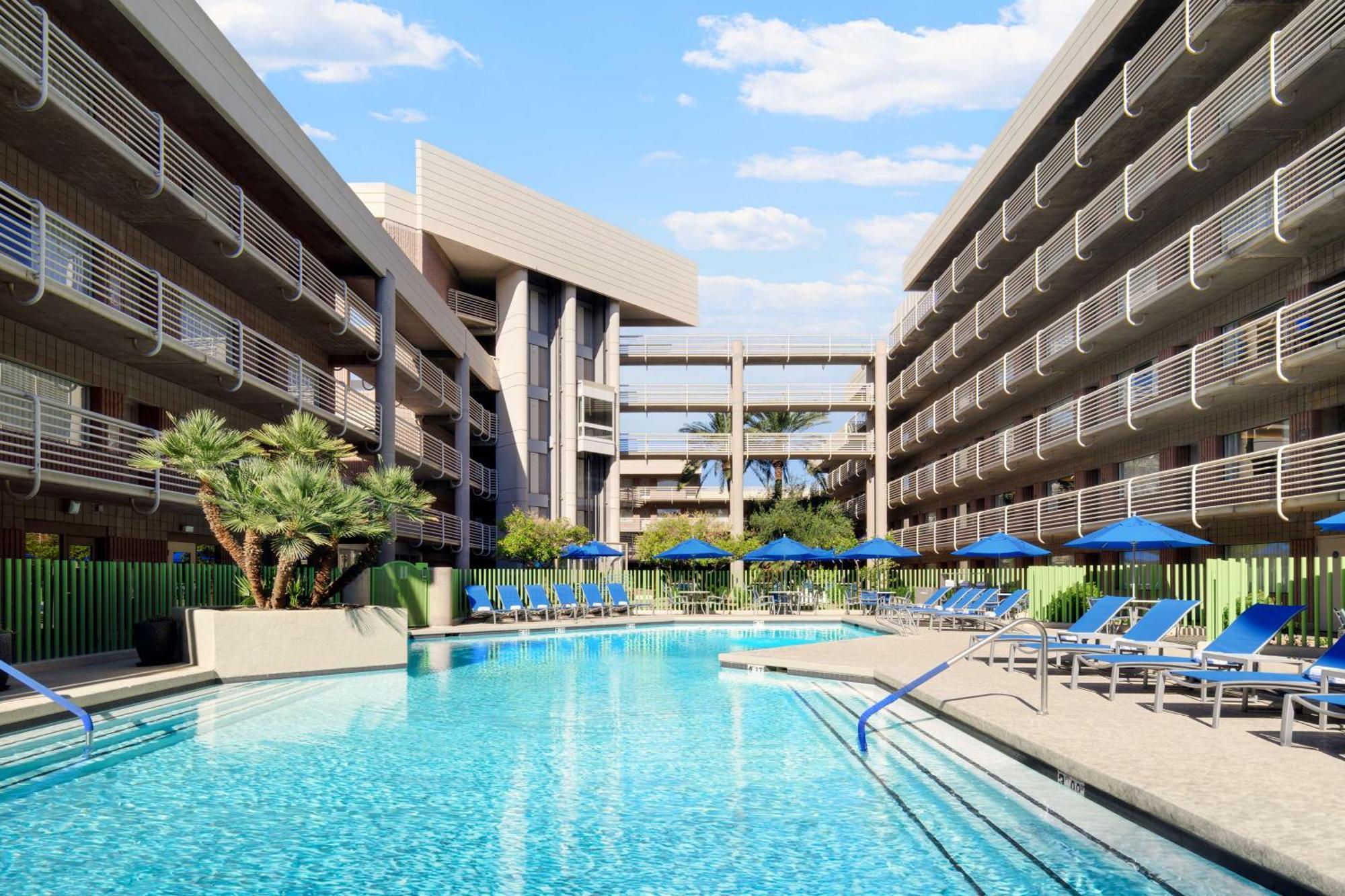 Doubletree By Hilton Phoenix