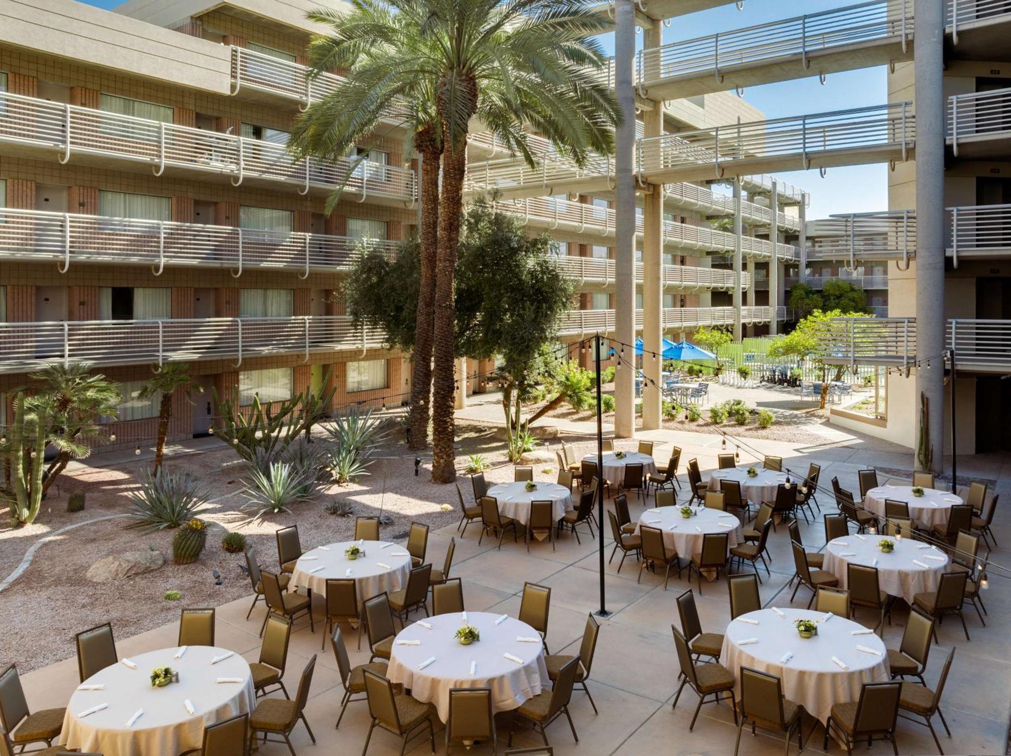 Hotel Doubletree By Hilton