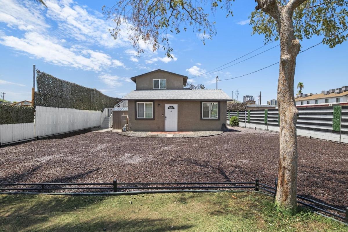 Your Downtown Cozy With Backyard Unit C Apartment *