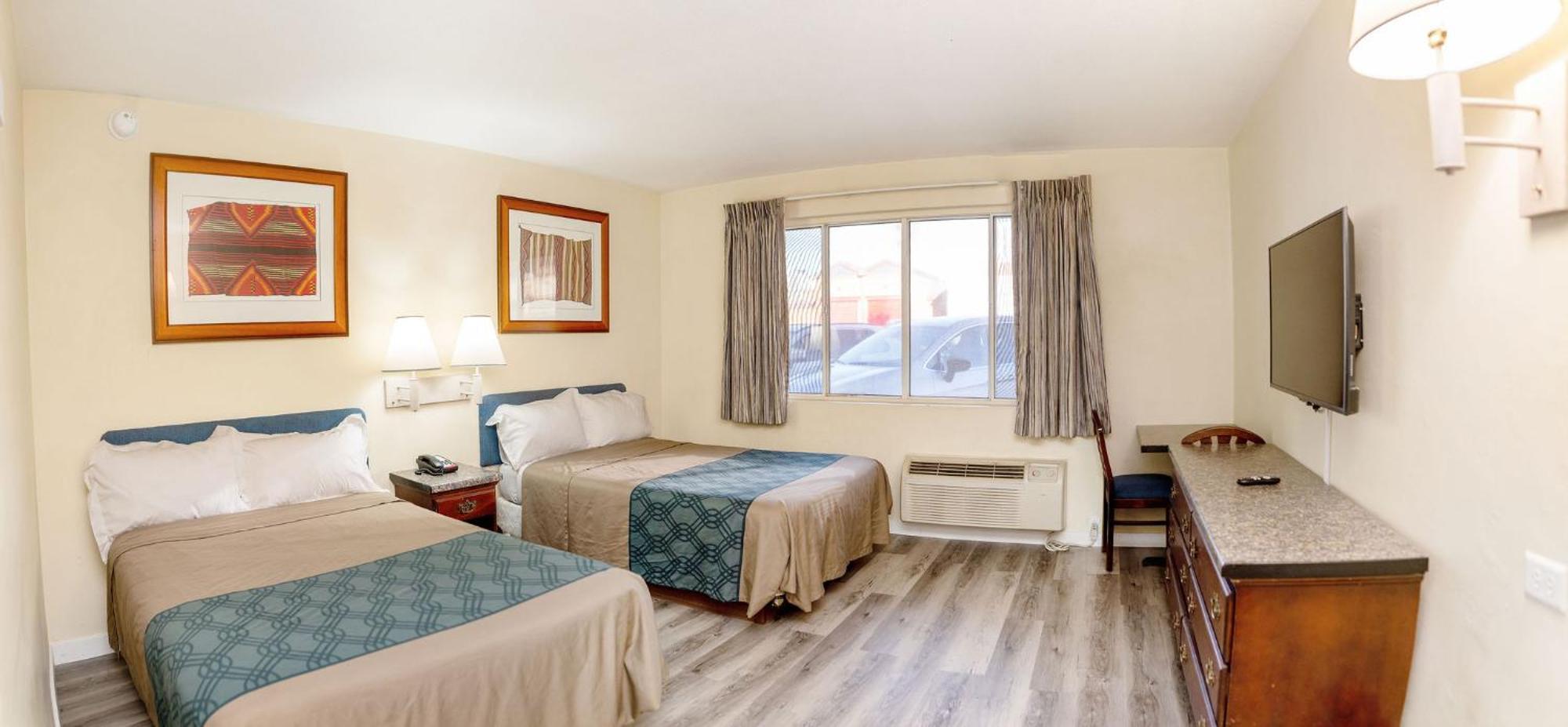 Central Phoenix Hotel Hotel