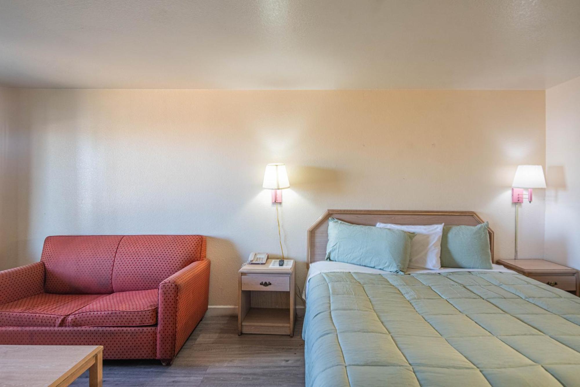 Hotel Rising Phoenix