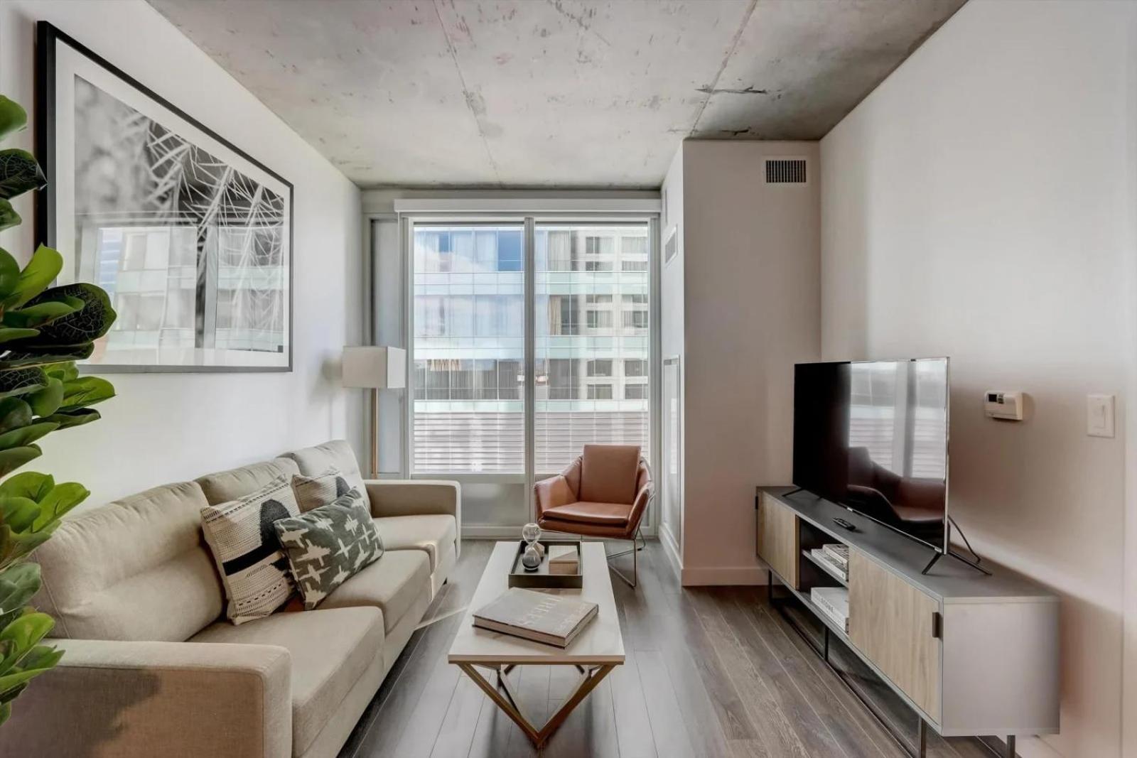 Modern Downtown Apartments At Kenect Phoenix Phoenix