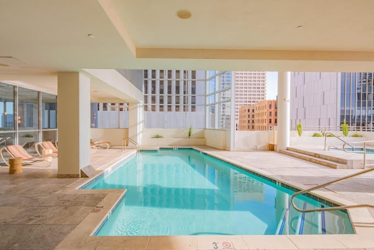 Sky Terrace Dt Highrise, Gym, Pool, Parking, W-d,golf