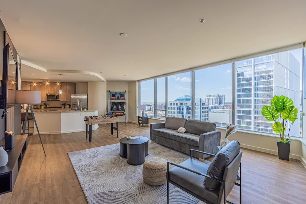 Sky Terrace Dt Highrise, Gym, Pool, Parking, W-d,golf Apartment